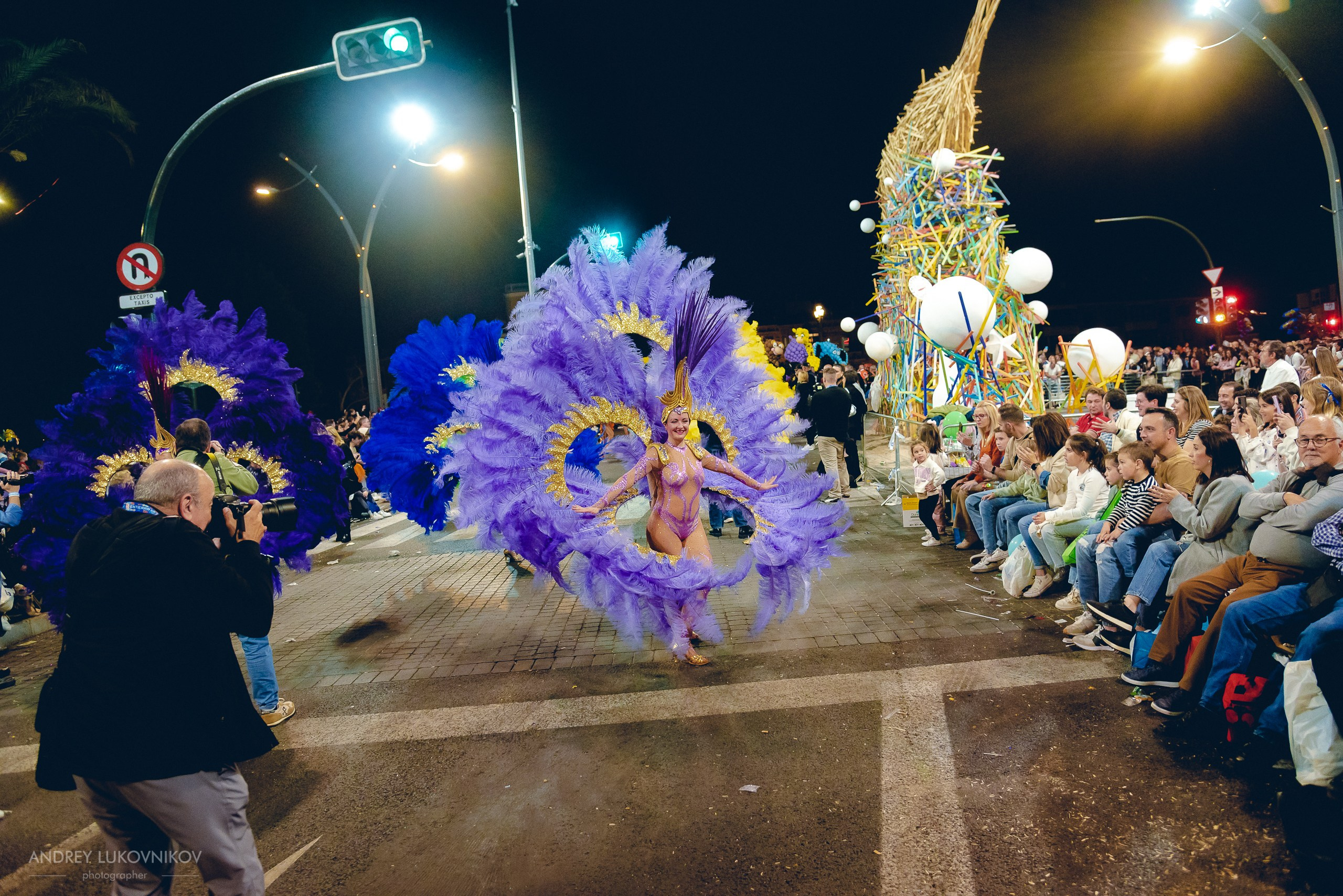 Photo report from the night carnival in Murcia | Reportage photographer Andrey Lukovnikov