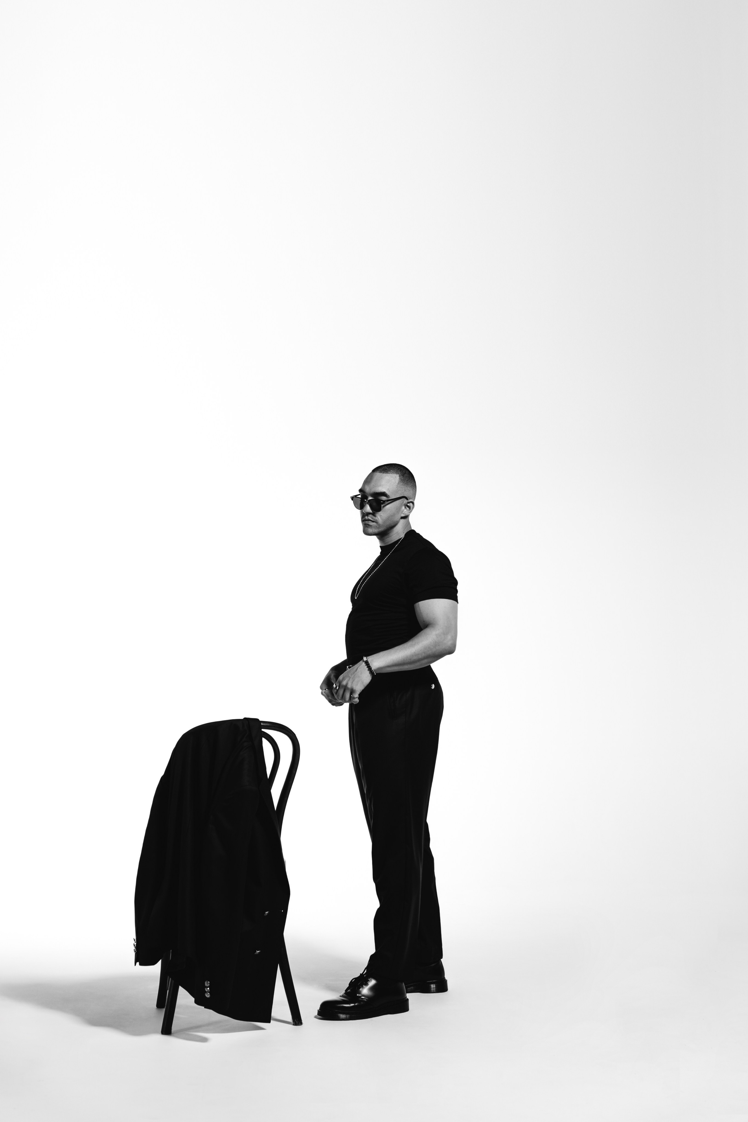 Portraits. Mike Avelli