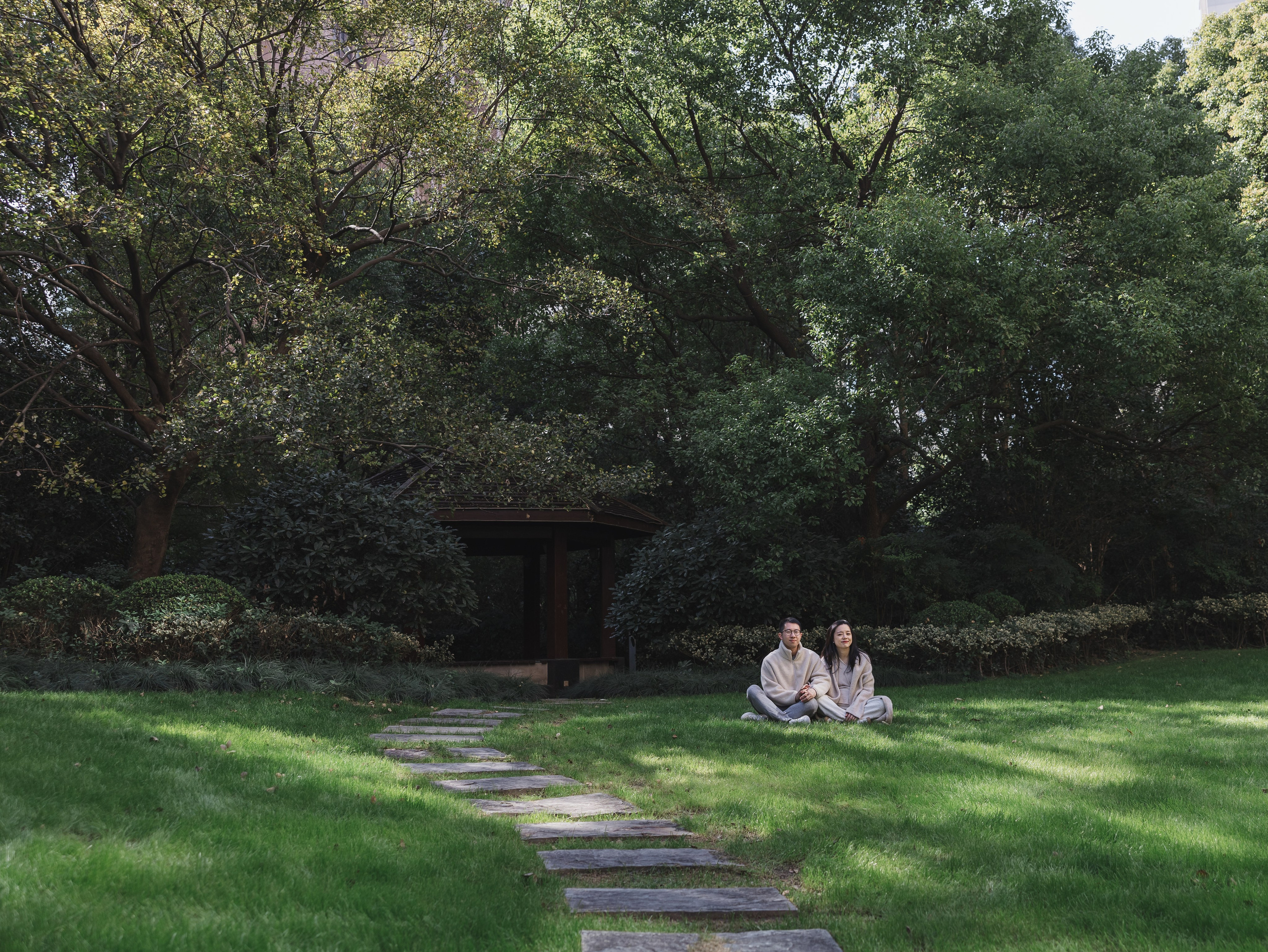 The stories behind Shanghai family photography. Shanghai Family Photographer Dora