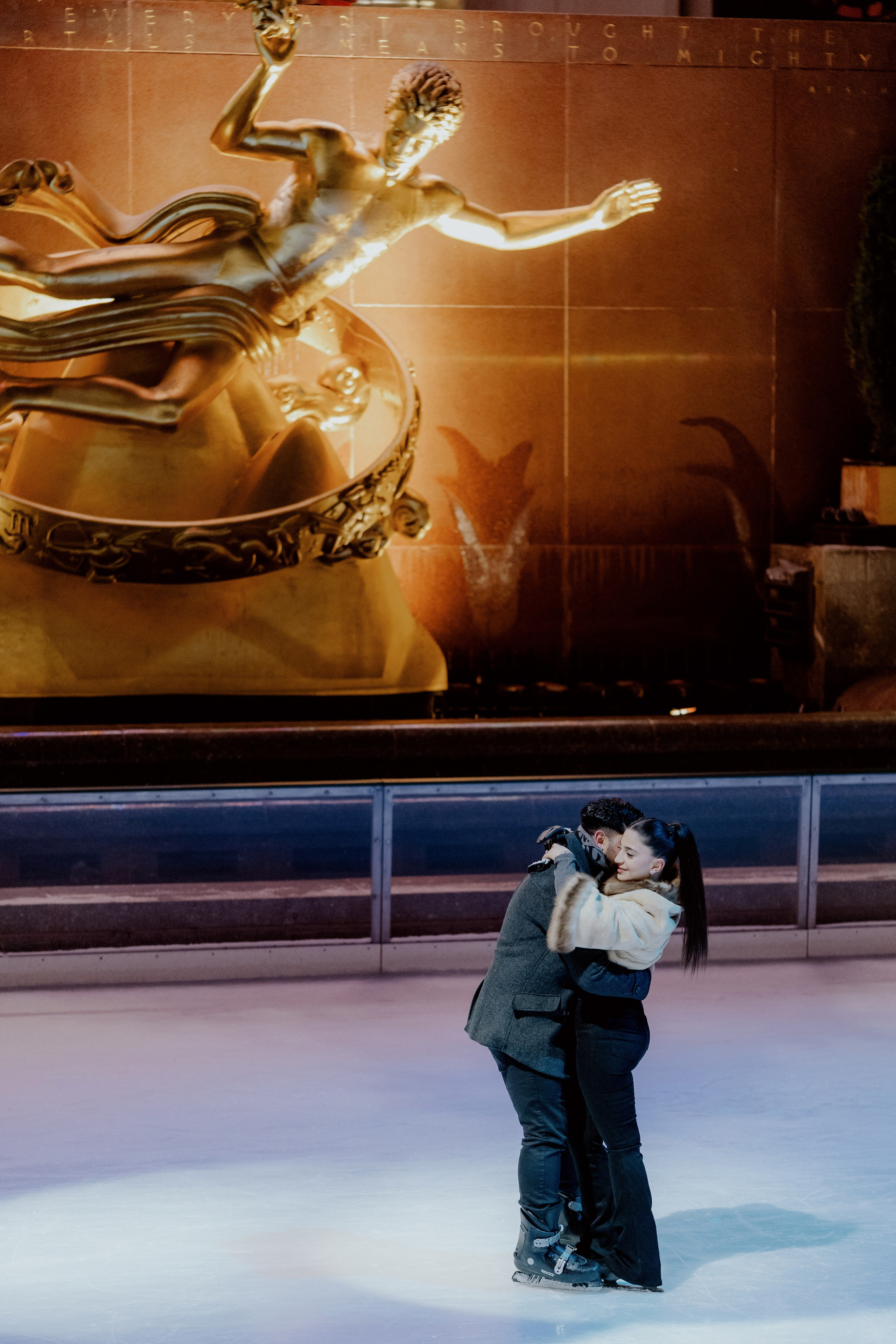 NYC Proposal Photographer & Videographer | Rockefeller Center Ice Rink Proposals. Videographer and photographer in New York // MAKAROV.VIDEO