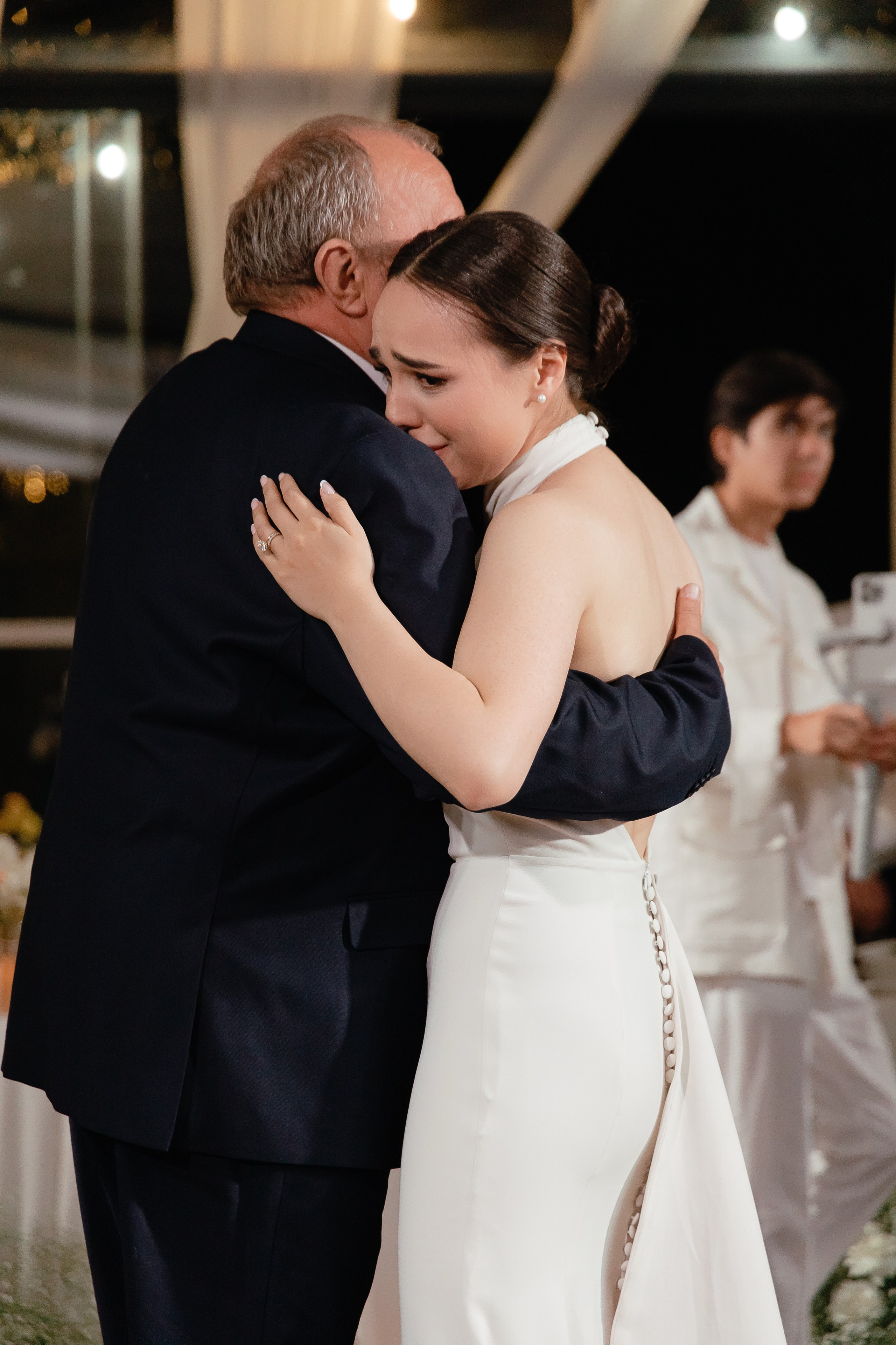 Thomas & Suyumbika. Главная