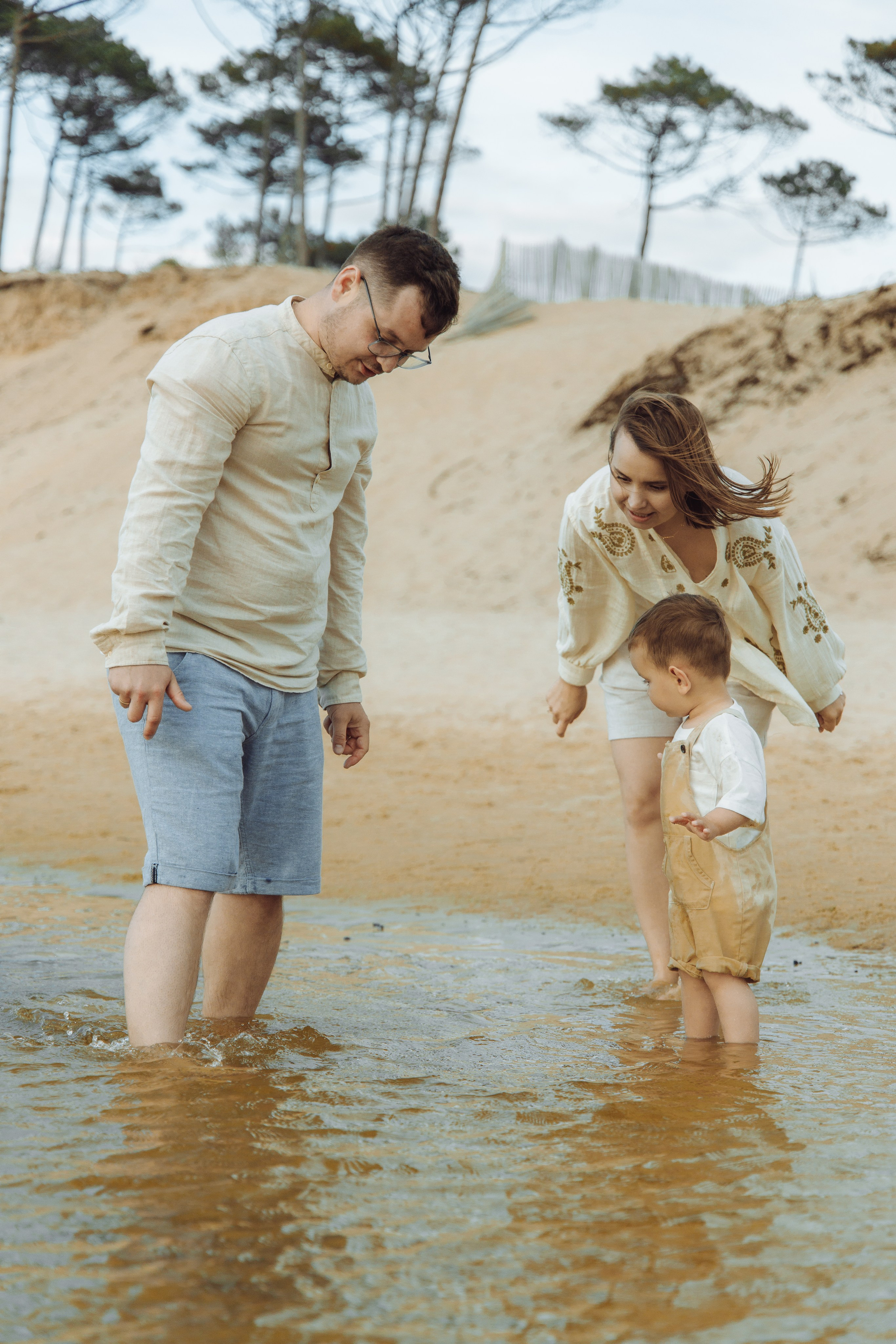 Shooting with children. Weeding Photographer in Bordeaux, Florin Tugui