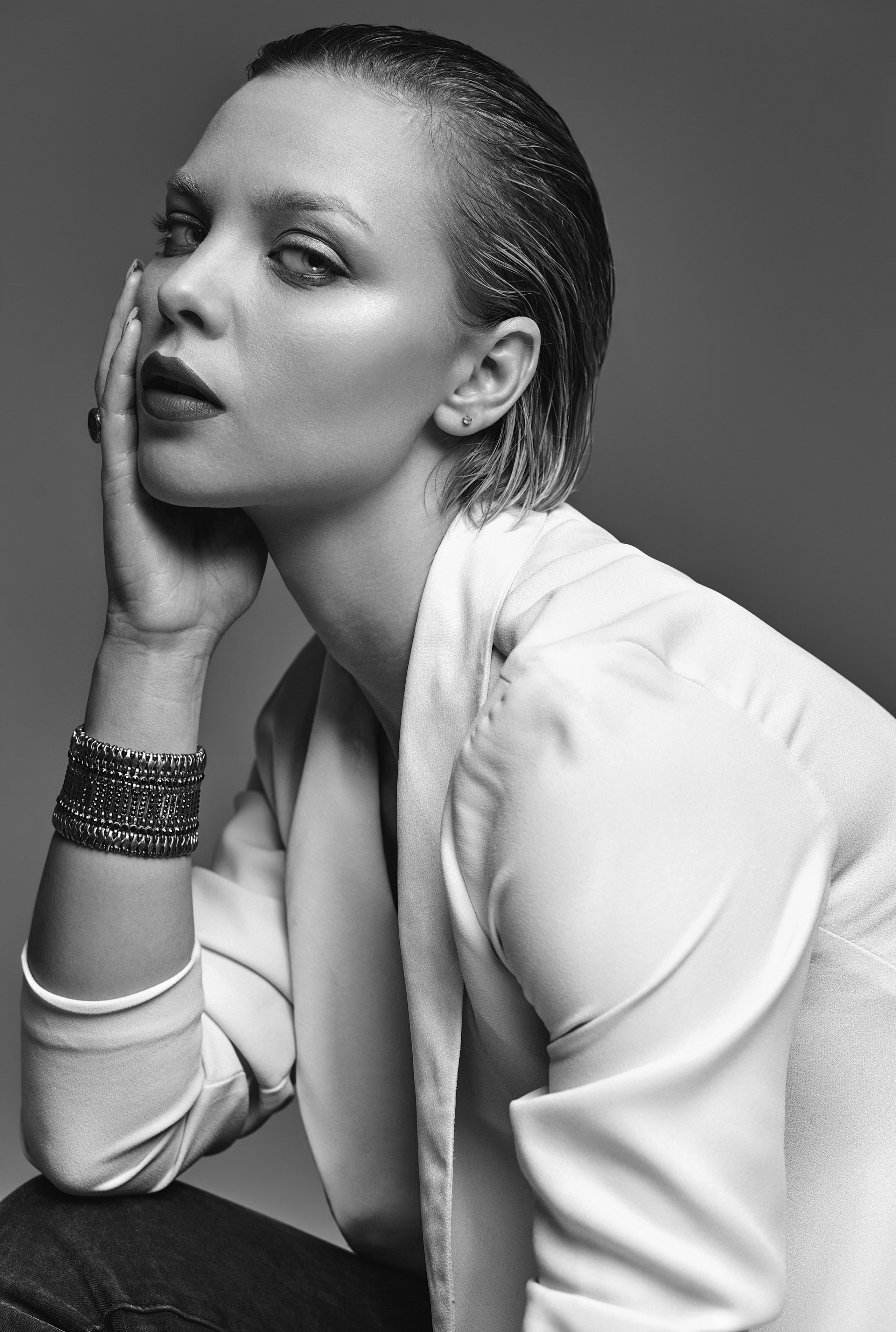 Victoria: studio portrait session in Los Angeles. Alice Bell — Wedding photographer in New York