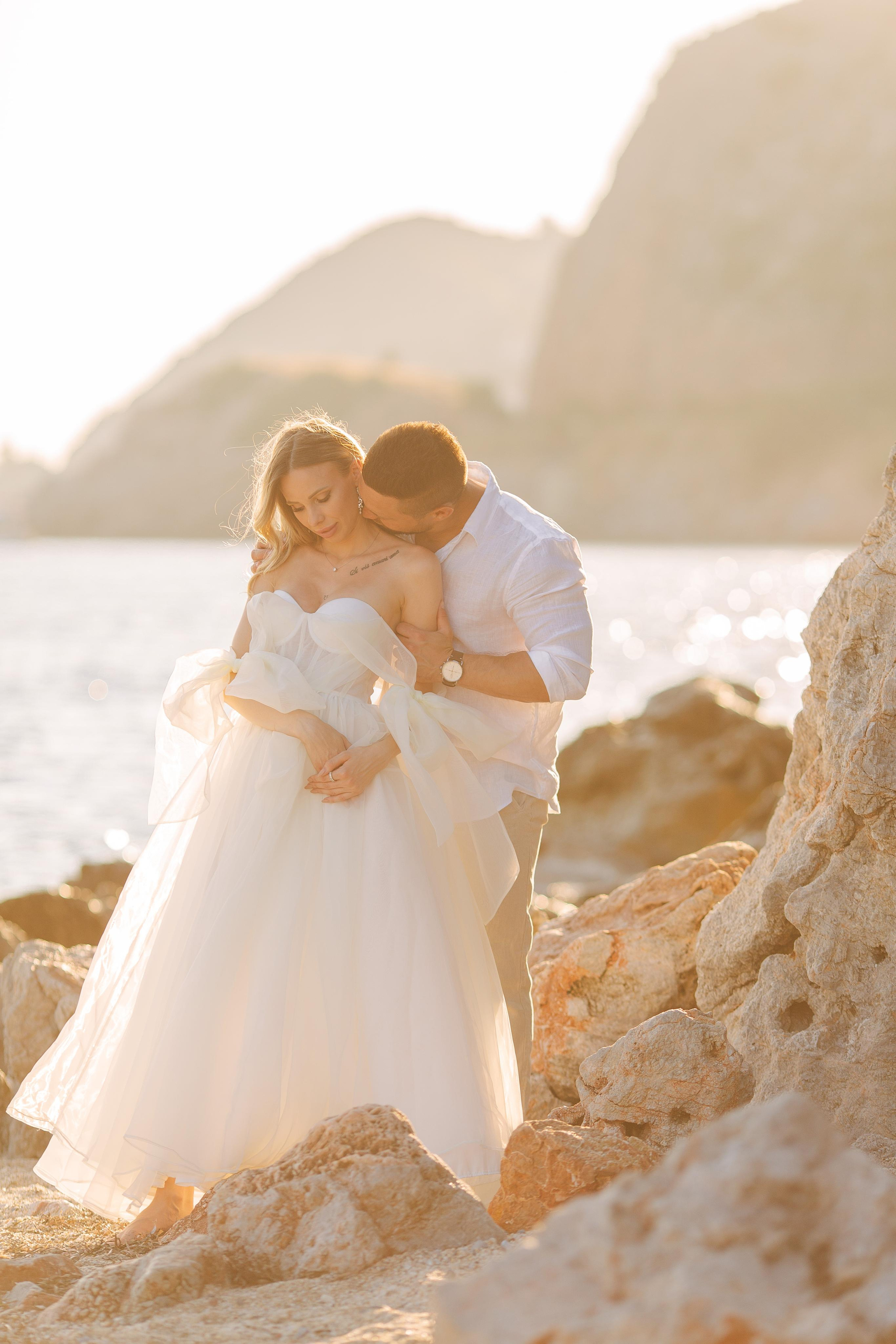 Sunset Wedding Photography on Cleopatra Beach | Alsu Develi. Professional Photographer in Alanya, Side, Belek, Antalya. Turkiye