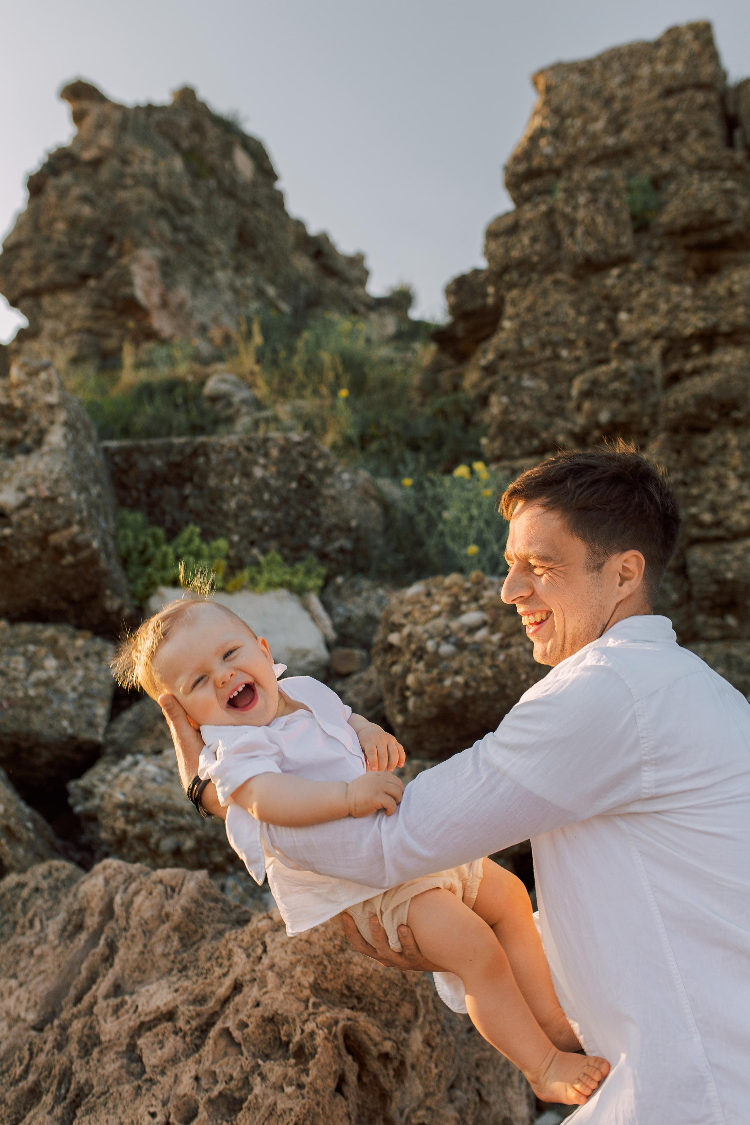 .Пляж. Закат.Семейная фотосессия на пляже в Сиде на закате. Фотограф в Алании в Турции, Аланья, Сиде, Белек, Анталия, Кемер, Конаклы, Окурджалар. Фотосъемки в Алании. Фотосессия в Алания.Алсу Девели