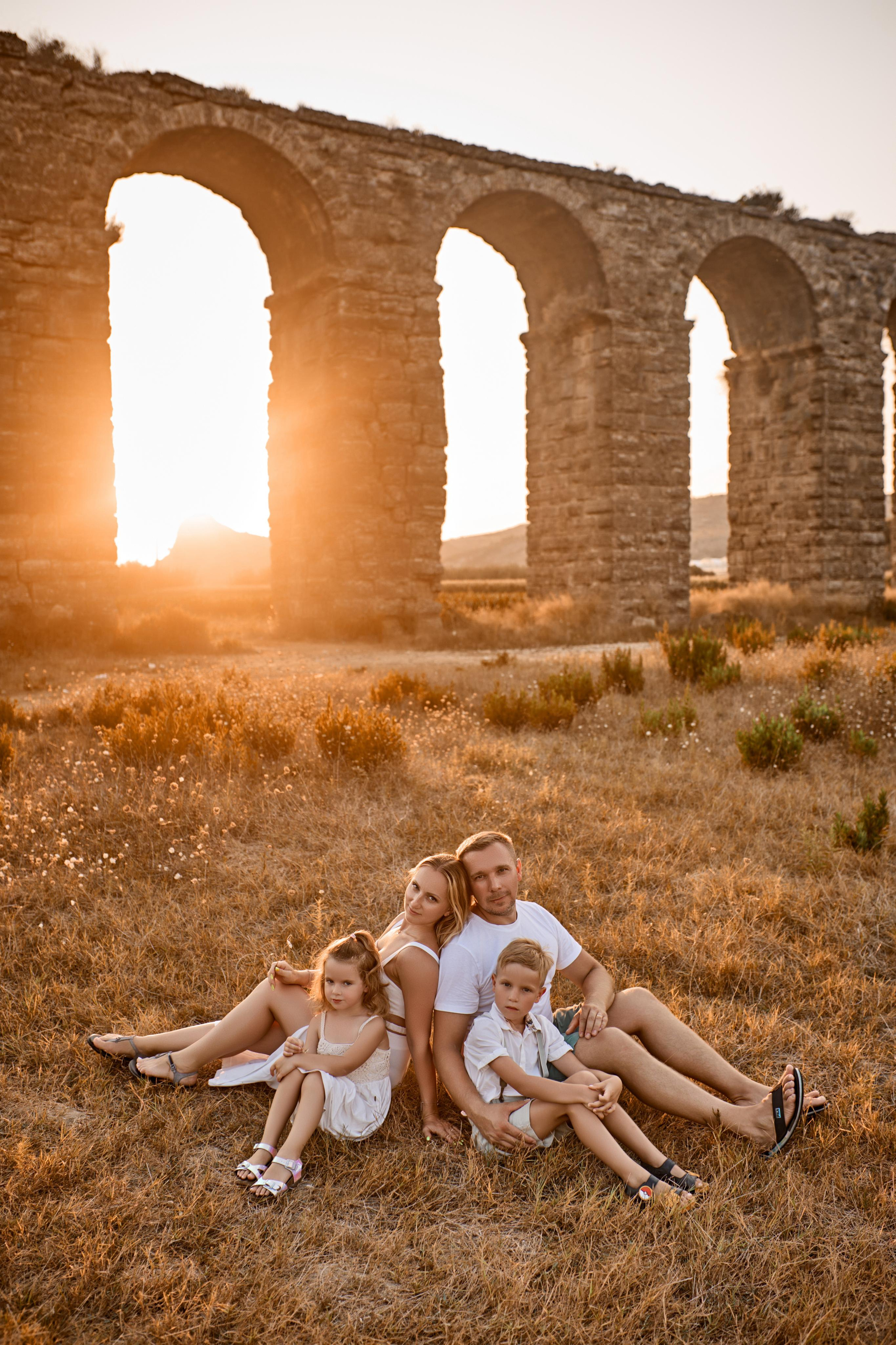 Wedding & Family Photographer Side - Belek - Alanya | Alsu Develi. Familienshooting bei Sonnenuntergang. Professional Photographer in Alanya, Side, Belek | Alsu Develi  Wedding, Family and portrait photo sessions