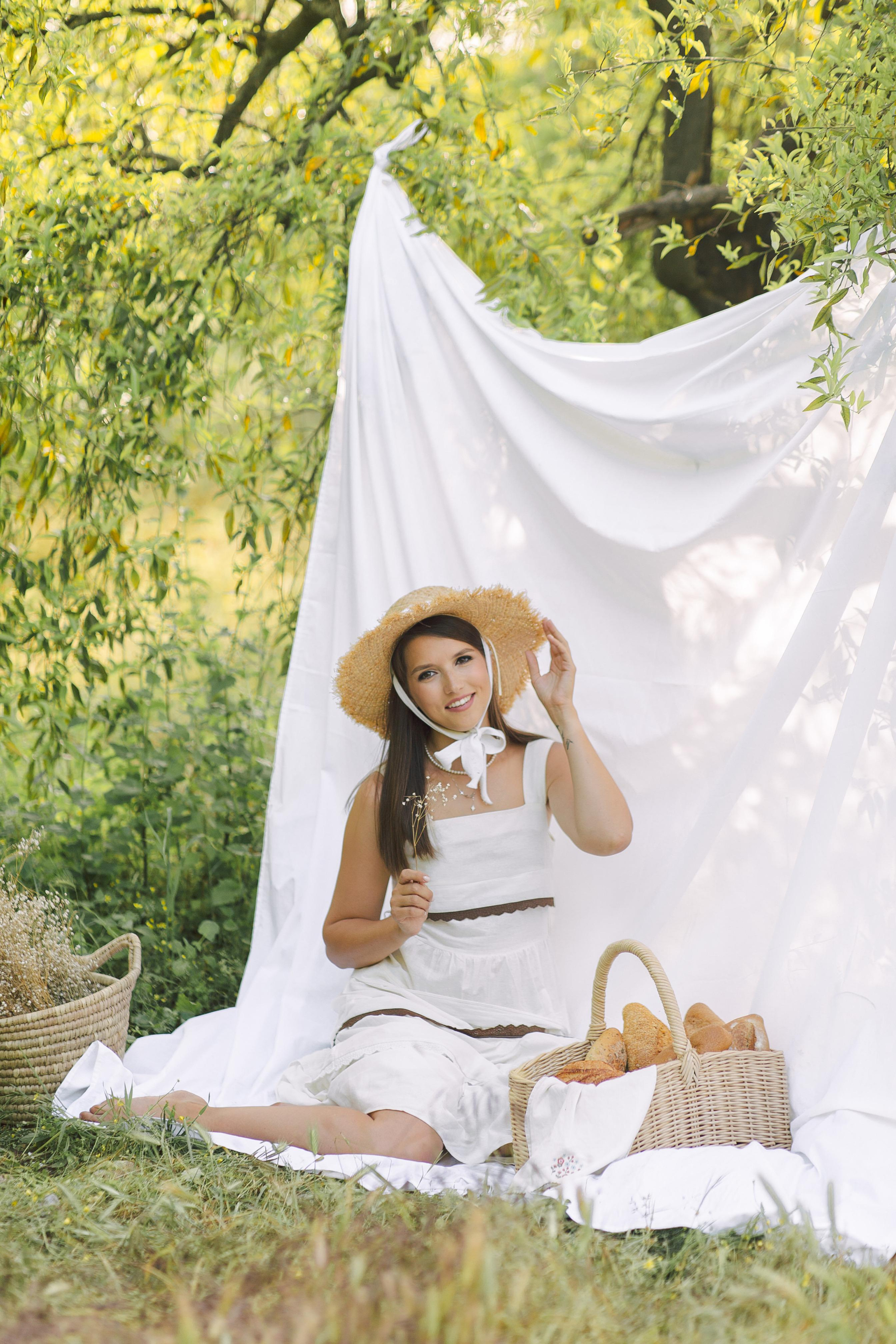 Conceptual photo shoot with white lingerie in the garden. Professional Photographer in Alanya, Side, Belek | Alsu Develi  Wedding, Family and portrait photo sessions