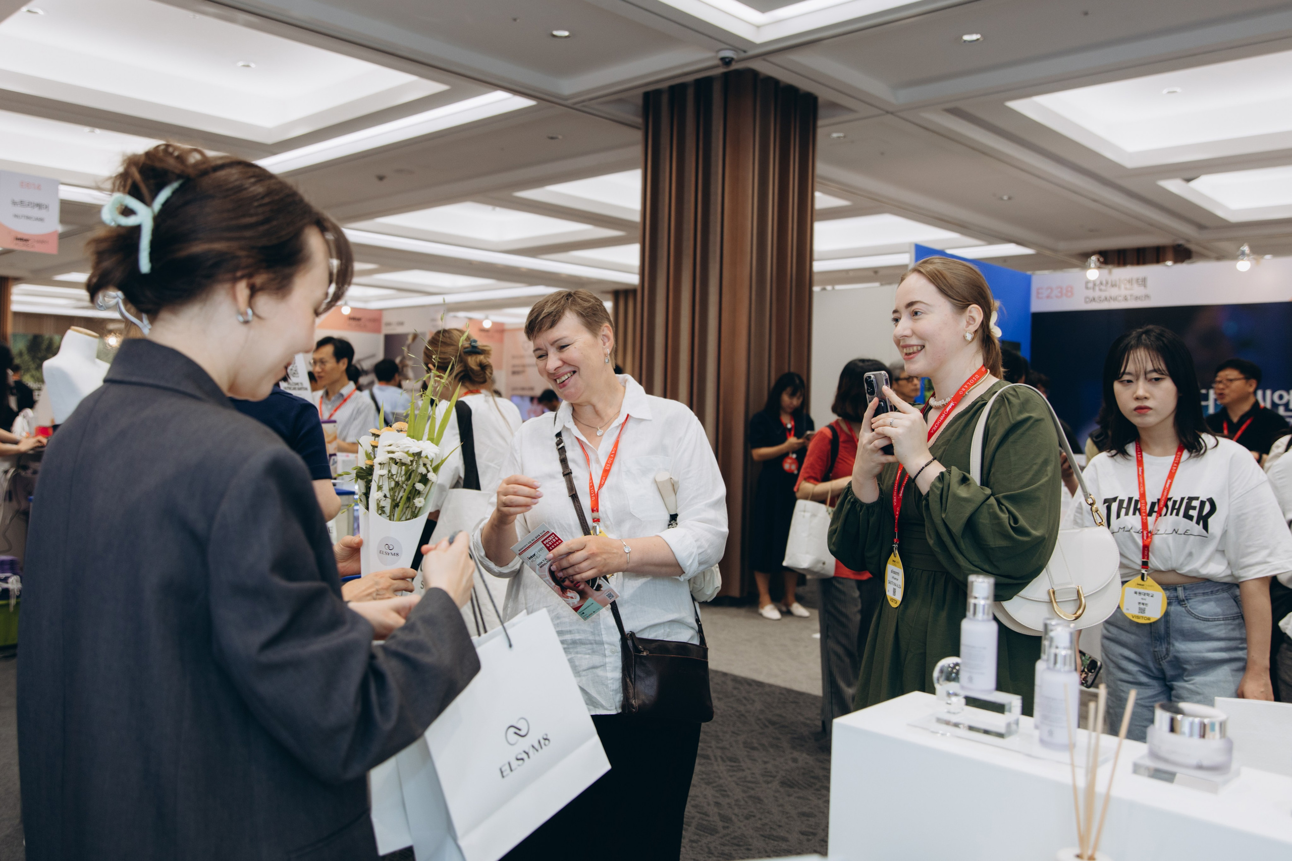 Inter charm Korea 2024 (ELSYM8). Portrait photographer in South Korea Olga Lian