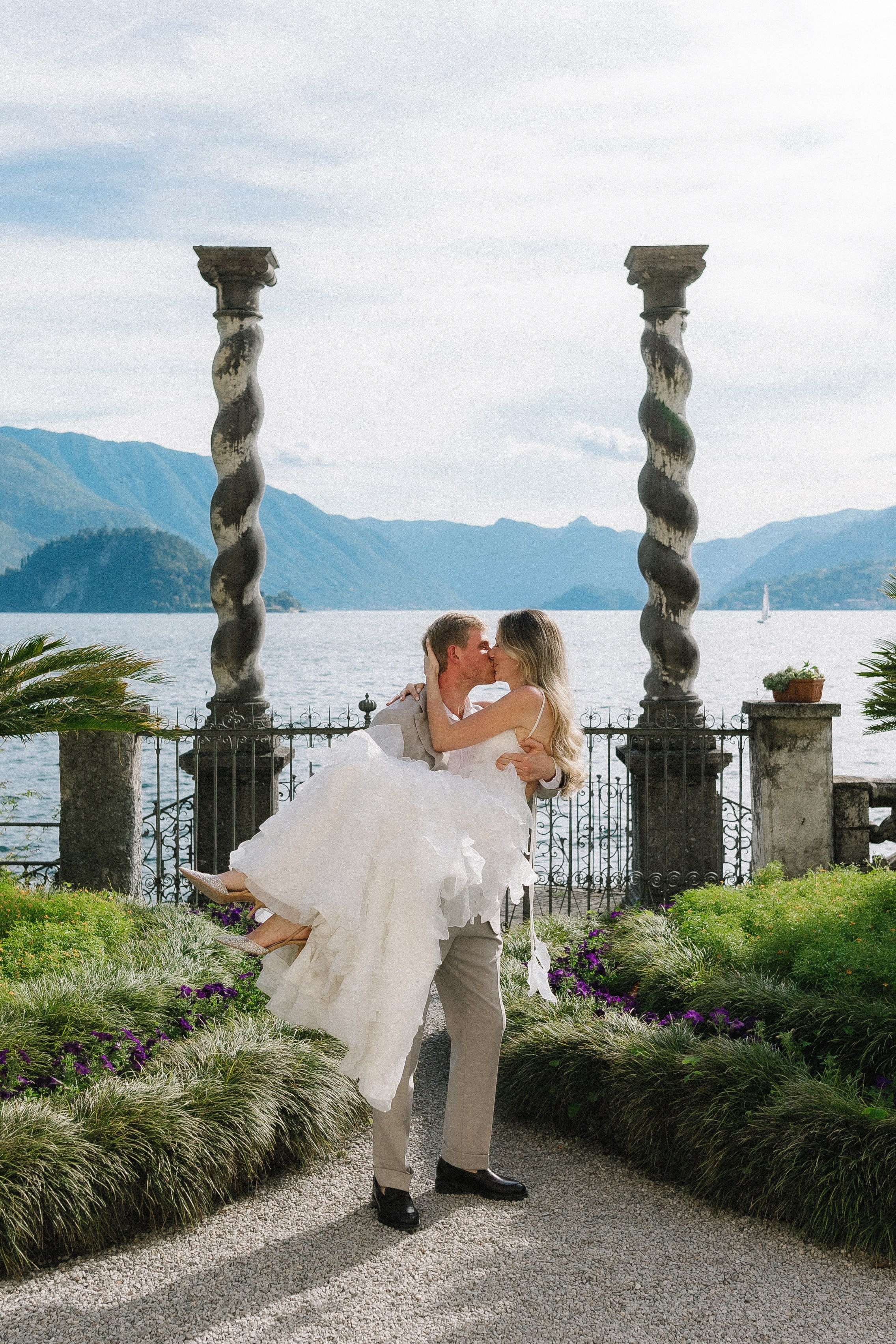 Lake Como Elopement Photography | Boat & Villa Monastero Wedding. Photographer in Italy Anna Linnik