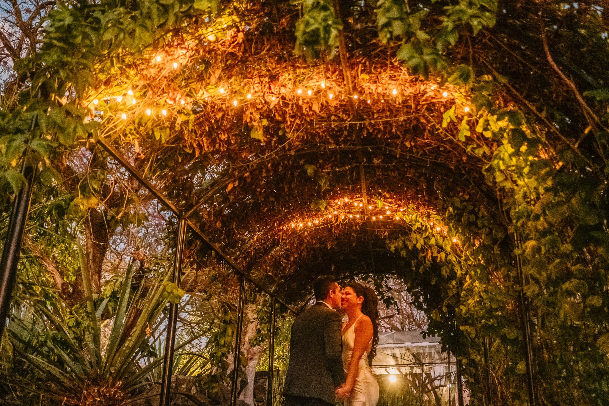 Yenisel & Raul / Tepoztlan. Wedding and family photographer in Mexico City