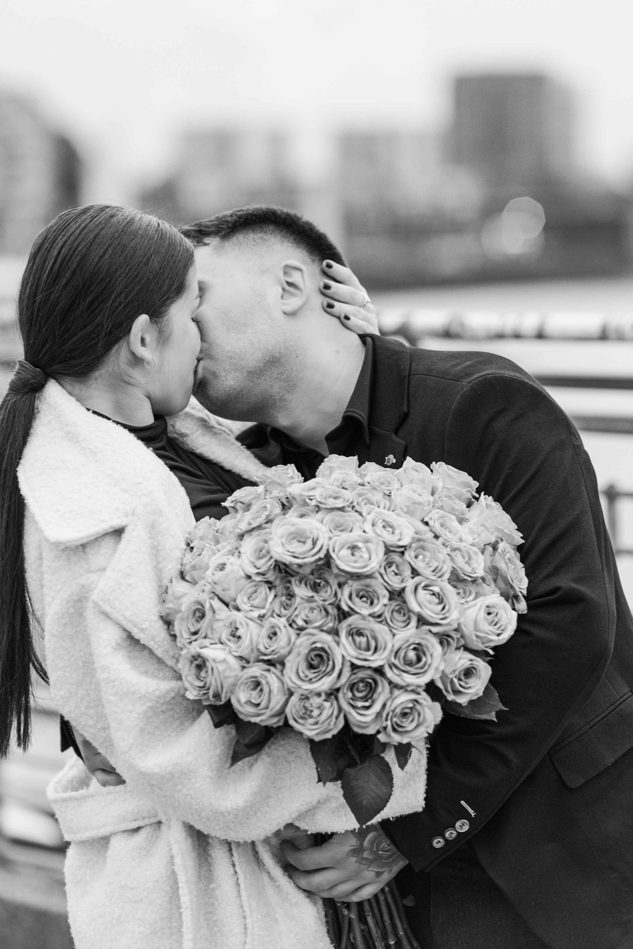 She said 'Yes'. Dienstleistungen