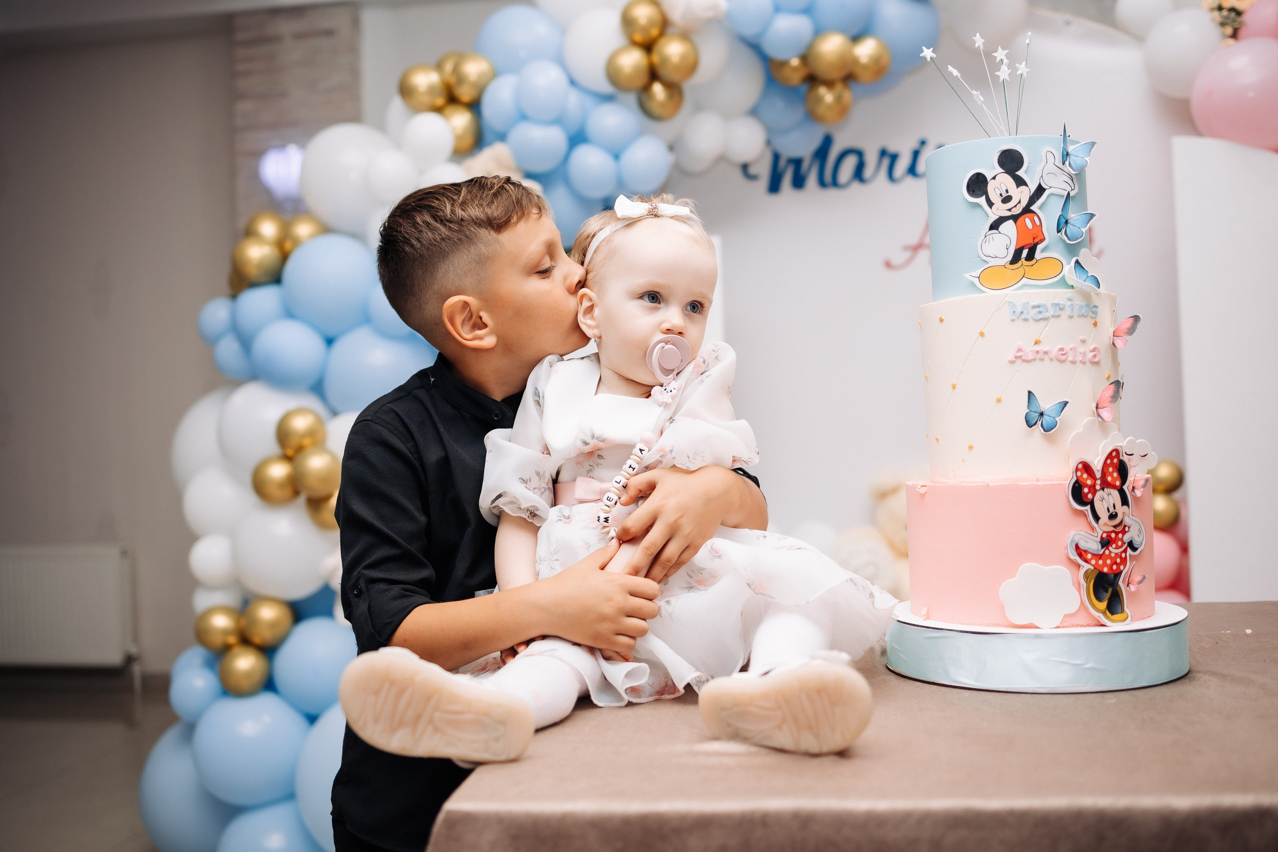 Marius & Amelia. Fotograful evenimentului tău