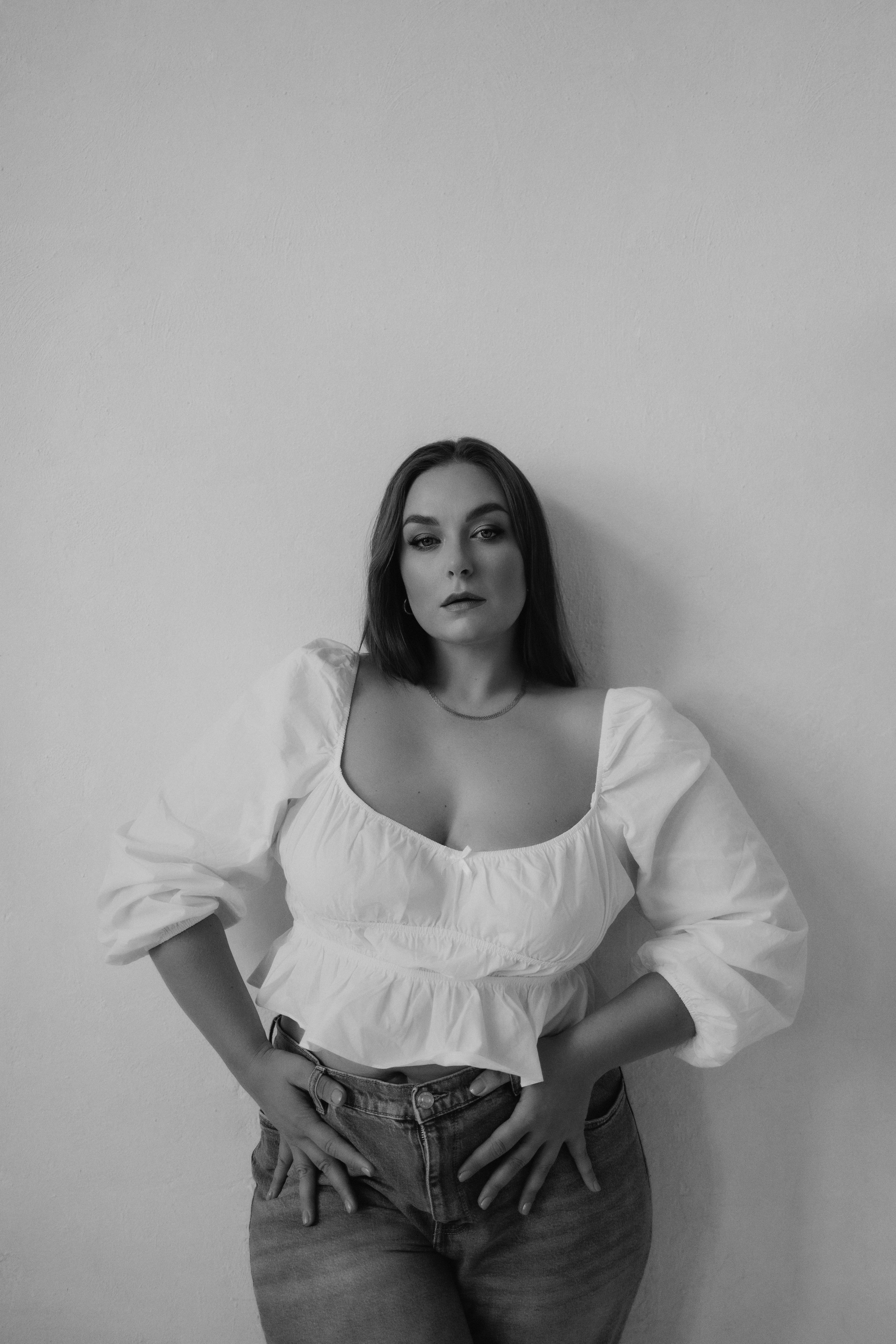 Karina. Kristina Kozheltsova, women’s portrait, lifestyle, love story. Leipzig