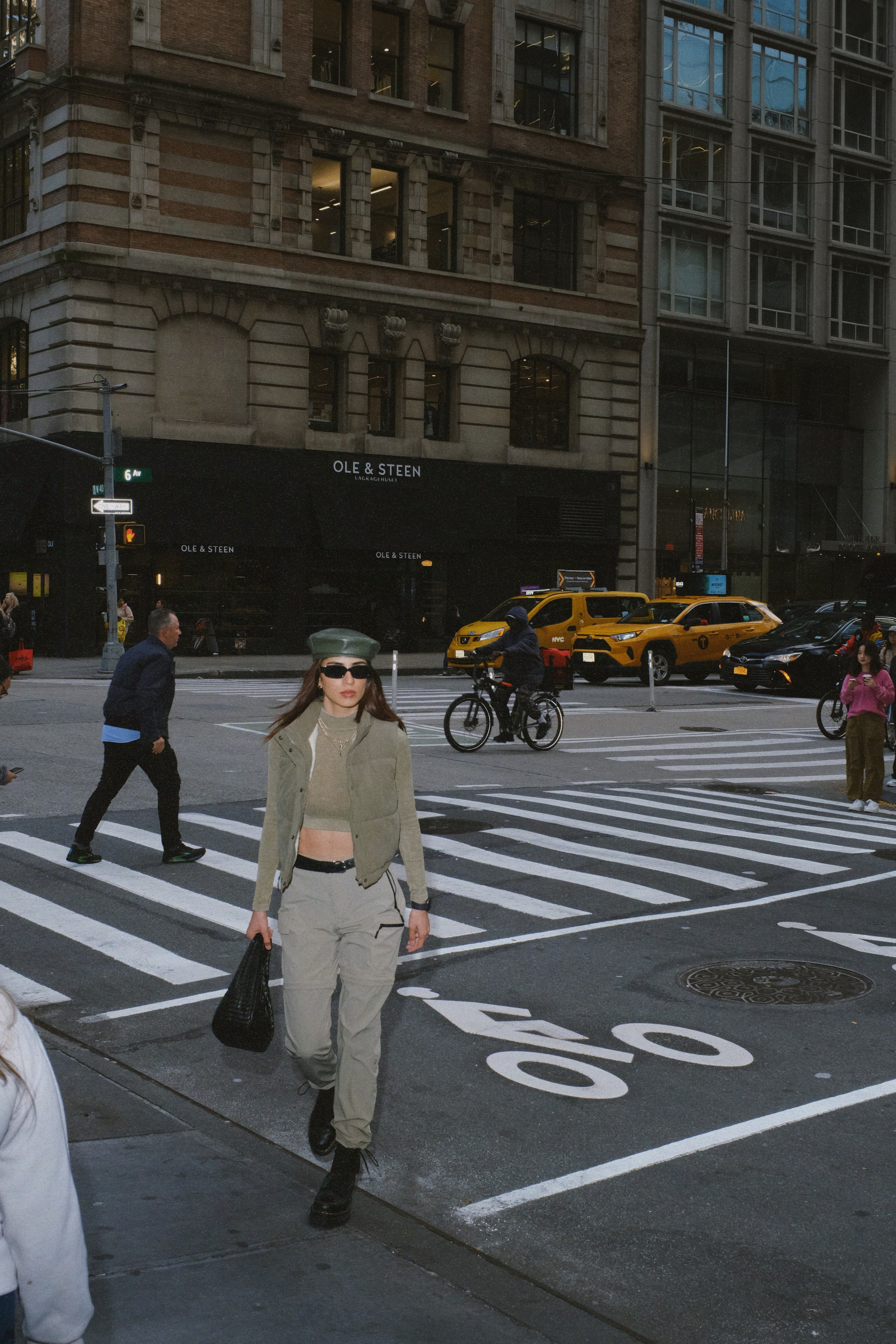 Gia & Saber. New York Photographer Sveta Zemskova, NYC Photo