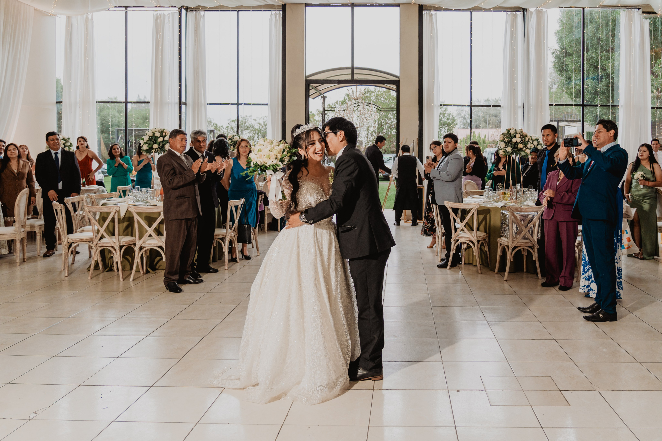 FERNANDO + MARIBEL | BODA RELIGIOSA. Studio KVTA | Fotografía y Video de Bodas en Arequipa