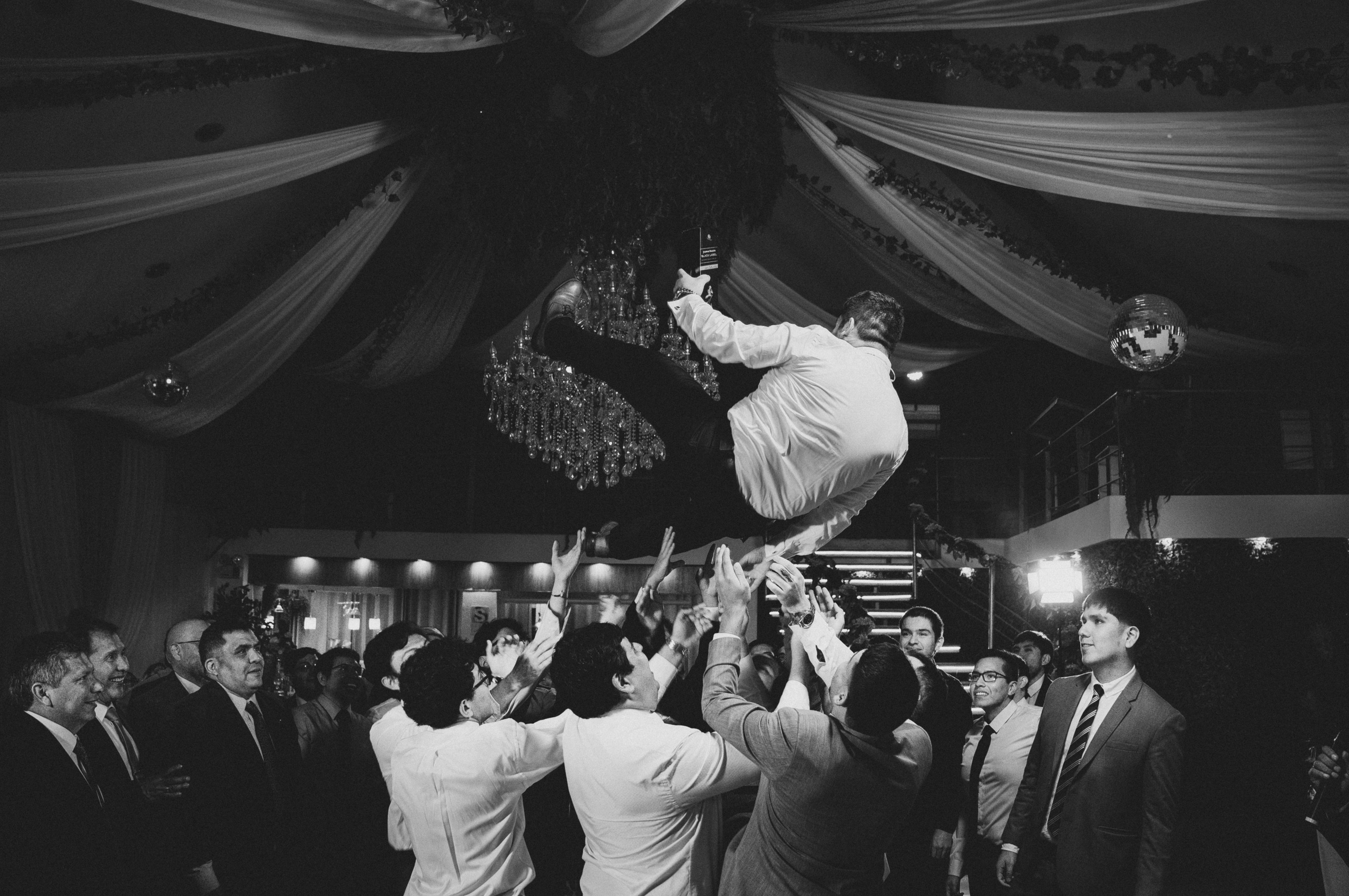 ALEJANDRA + RODRIGO BODA RELIGIOSA. Studio KVTA | Fotografía y Video de Bodas en Arequipa