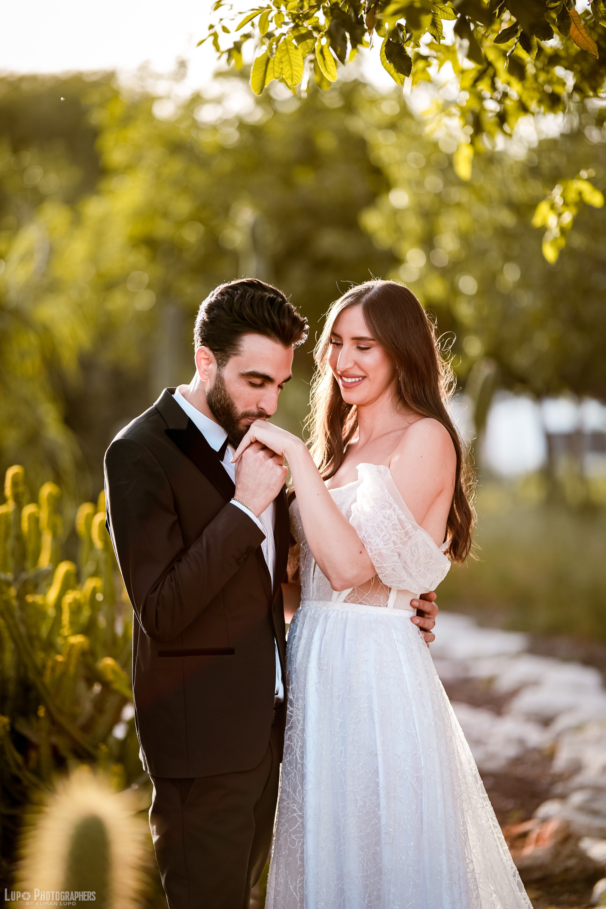 Lin & Eden. לופו צלמים — צילום חתונות ואירועים