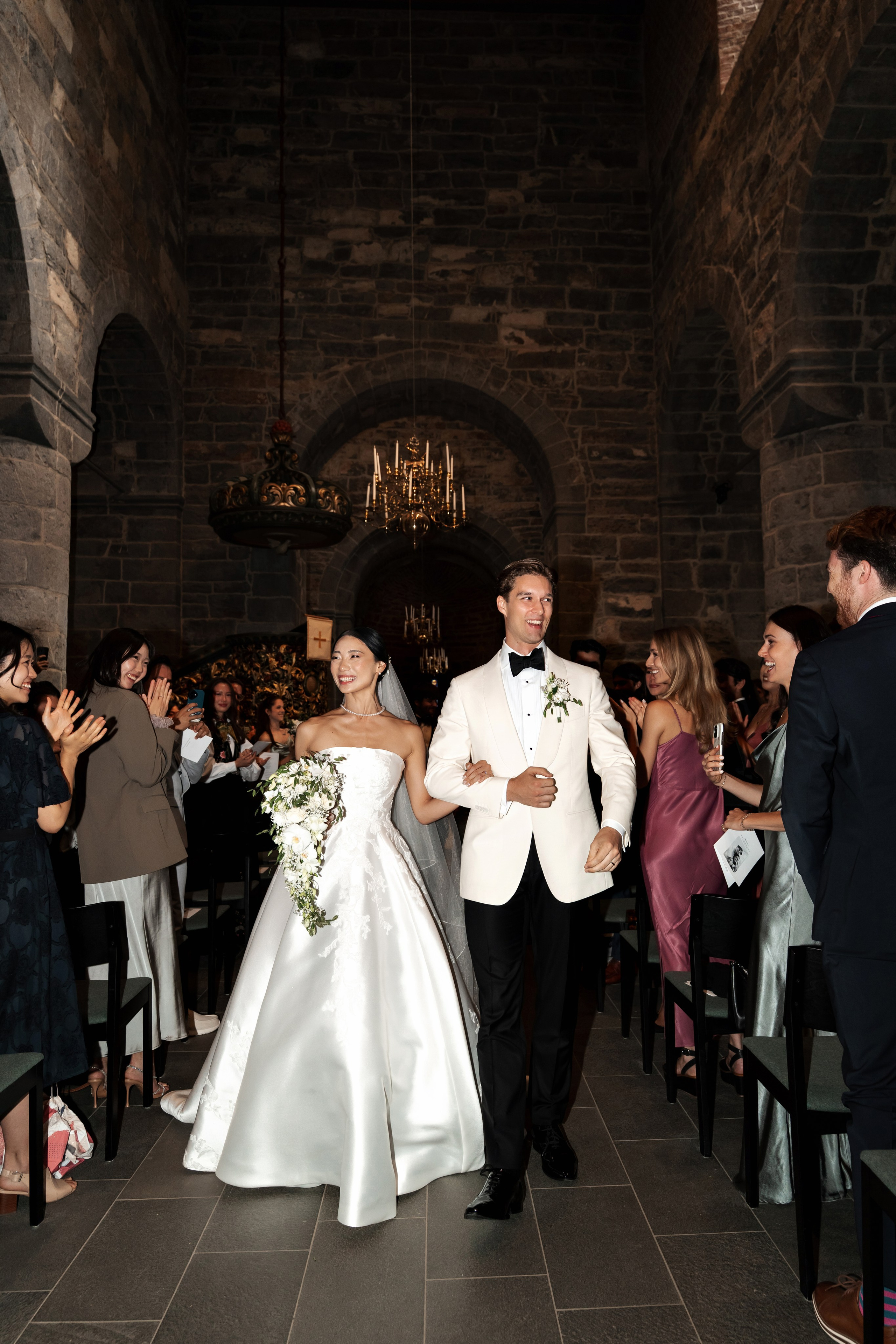 LUKAS & MARIKO. Bryllupsfotograf i hele Norge