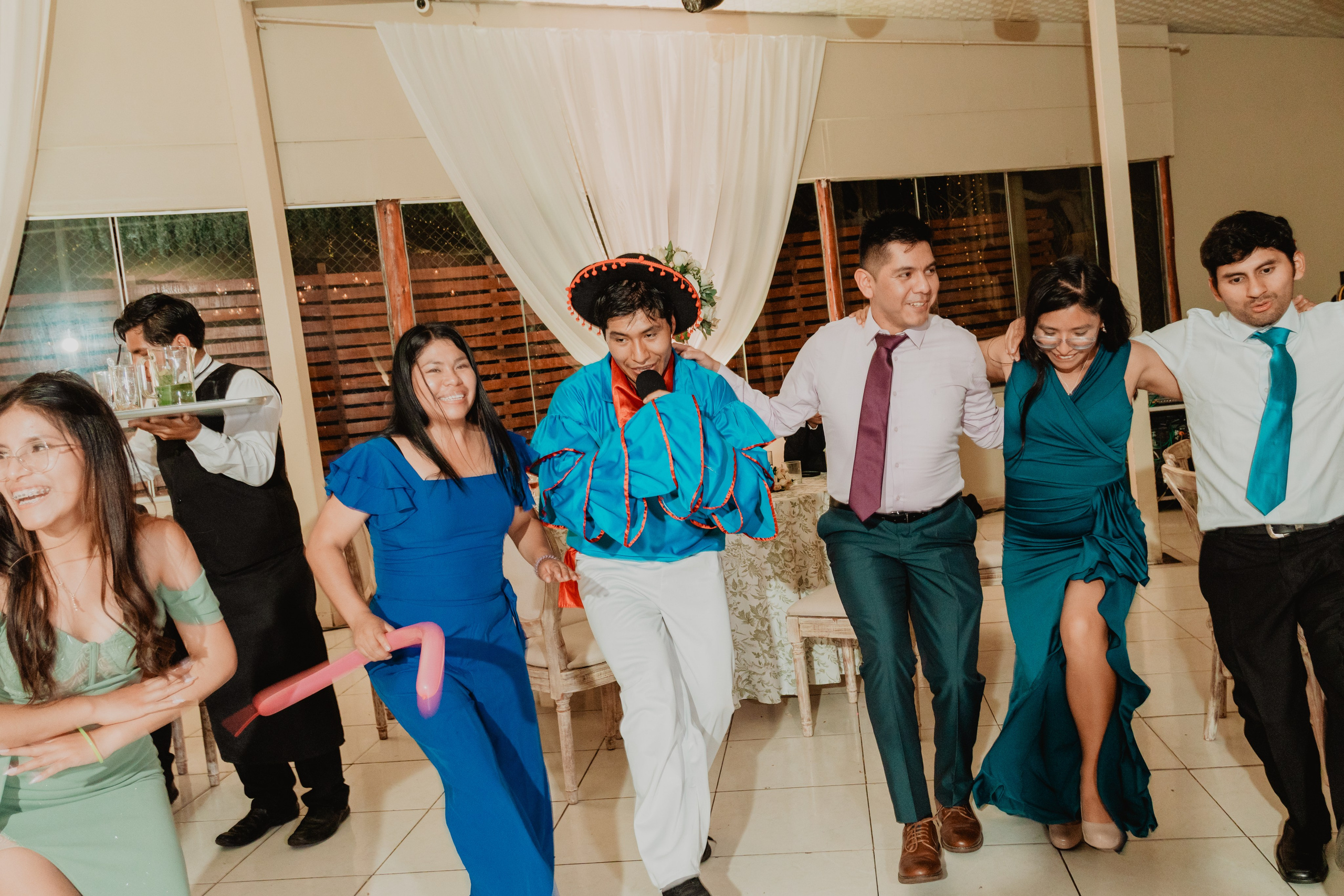 FERNANDO + MARIBEL | BODA RELIGIOSA. Studio KVTA | Fotografía y Video de Bodas en Arequipa