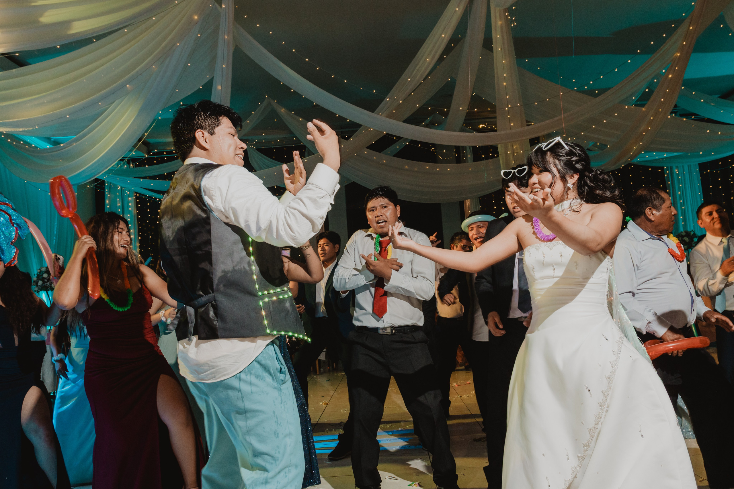 STEISY + EMMANUEL | BODA RELIGIOSA. Studio KVTA | Fotografía y Video de Bodas en Arequipa