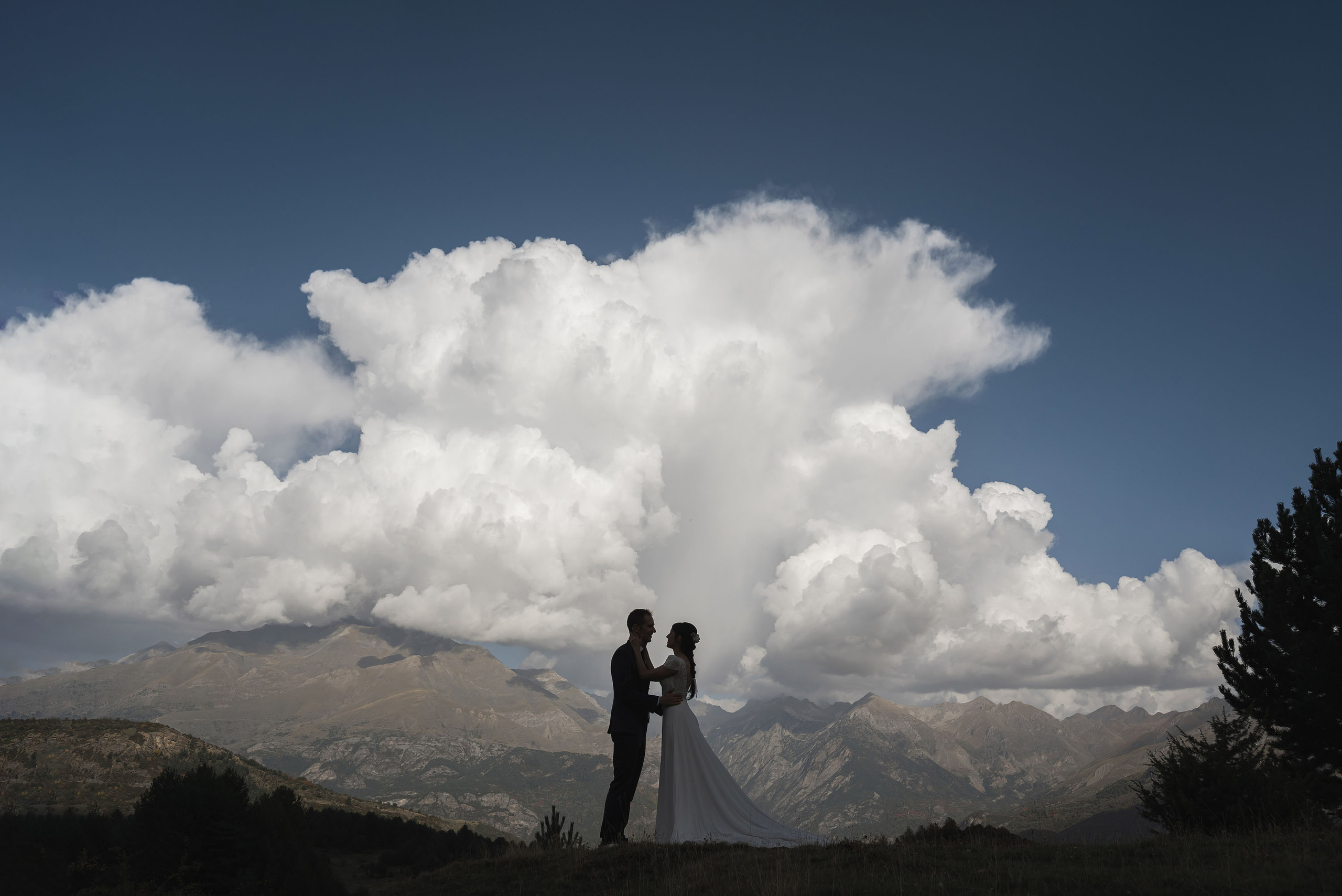 Postboda en Ibón de Piedrafita. PIXLOVE - Fotógrafos de bodas Huesca Pirineos Zaragoza