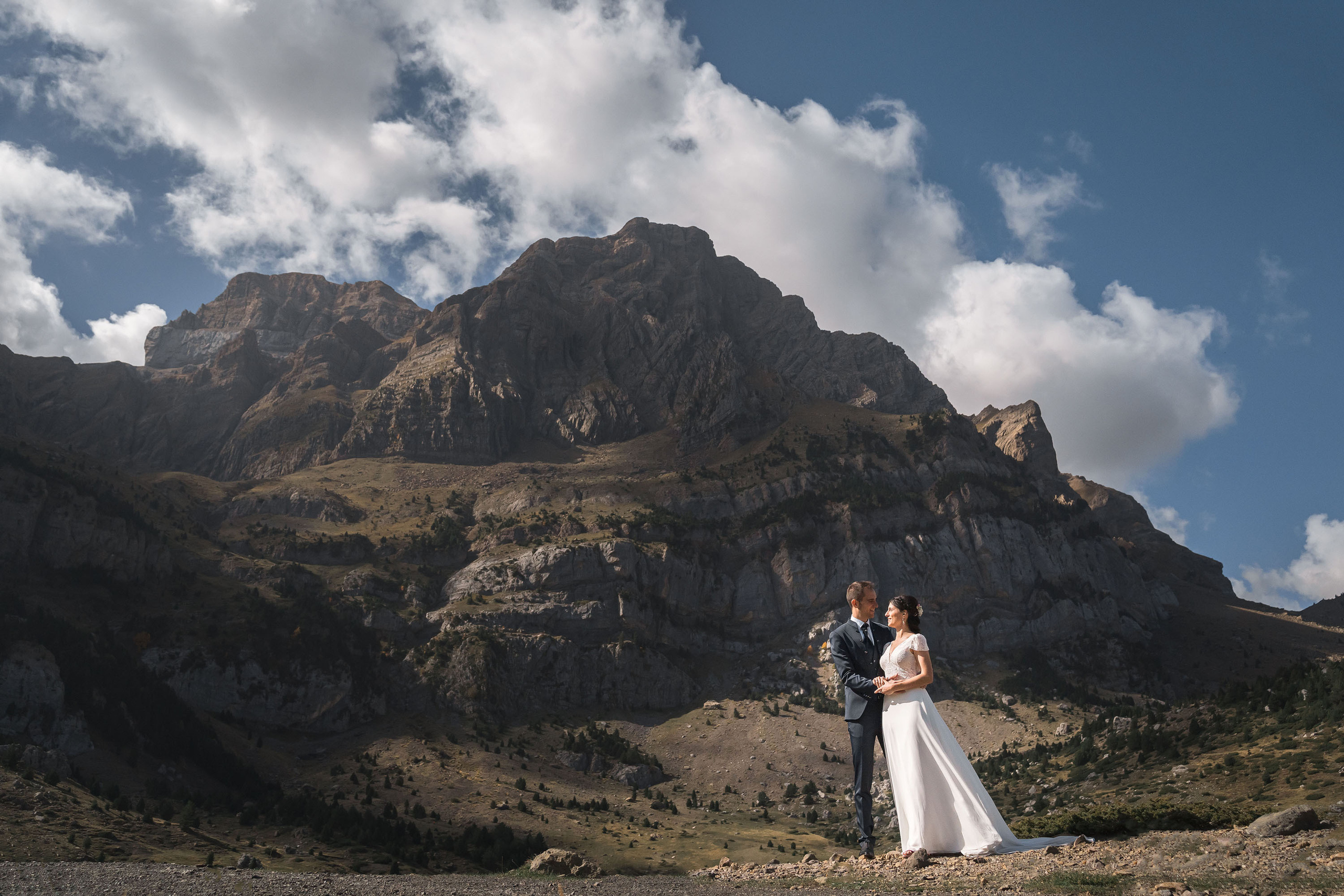 Postboda en Ibón de Piedrafita. PIXLOVE - Fotógrafos de bodas Huesca Pirineos Zaragoza
