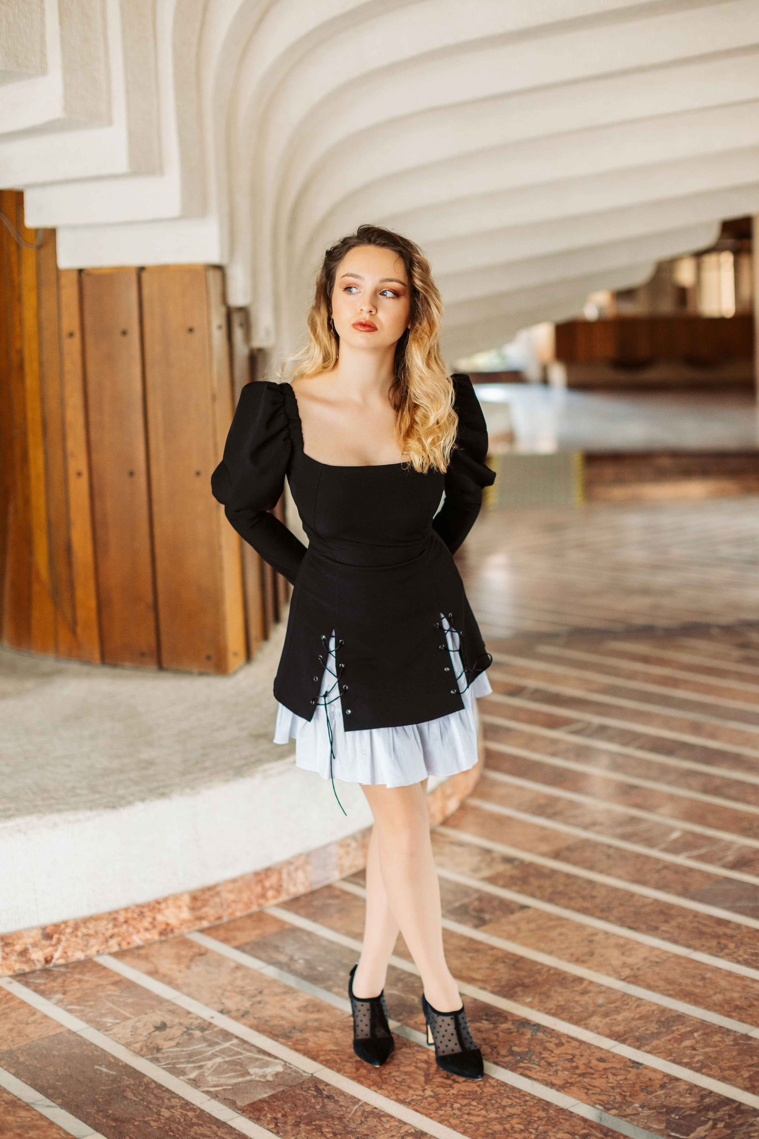 12C — Unirea. Contrast Studio