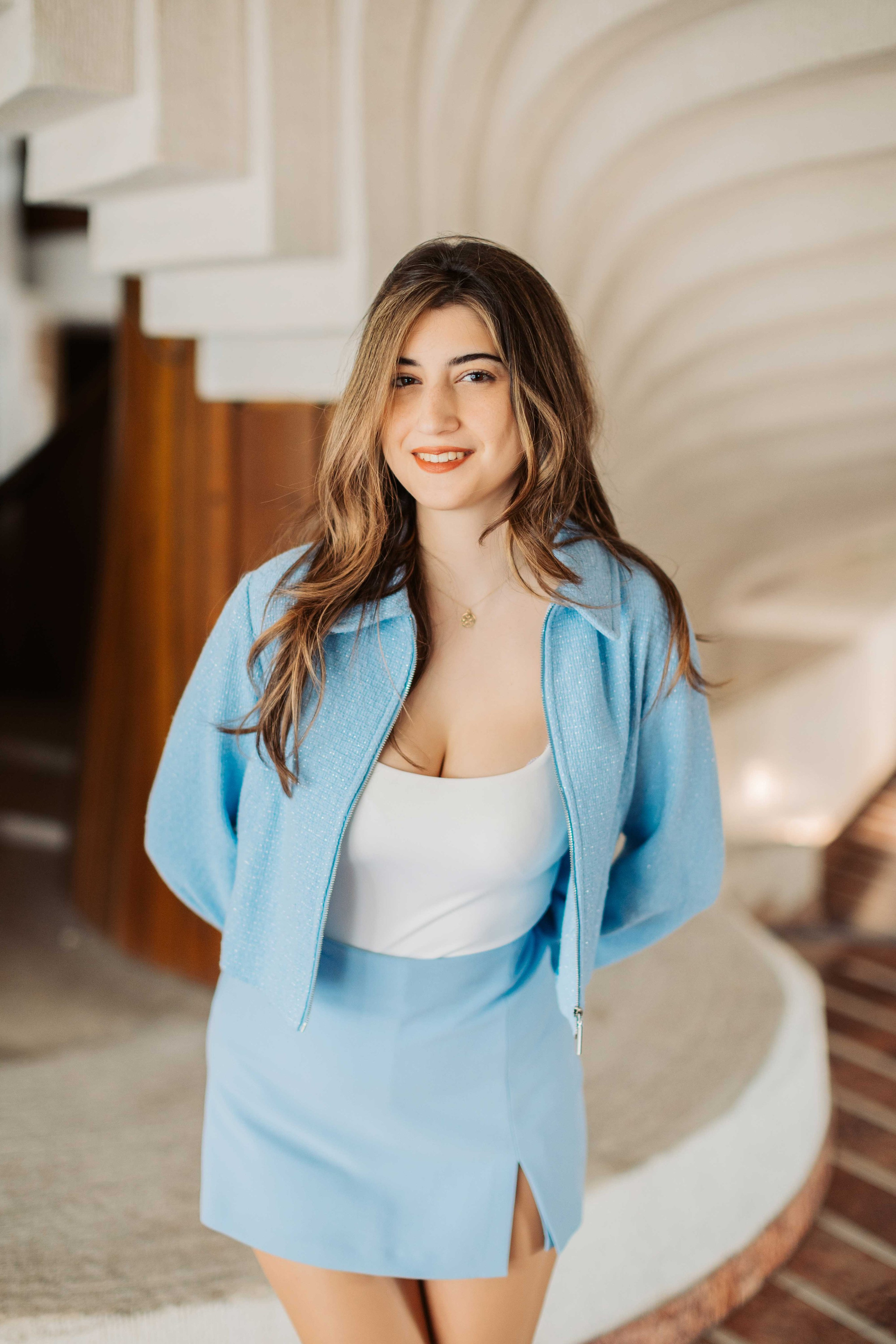 12C — Unirea. Contrast Studio