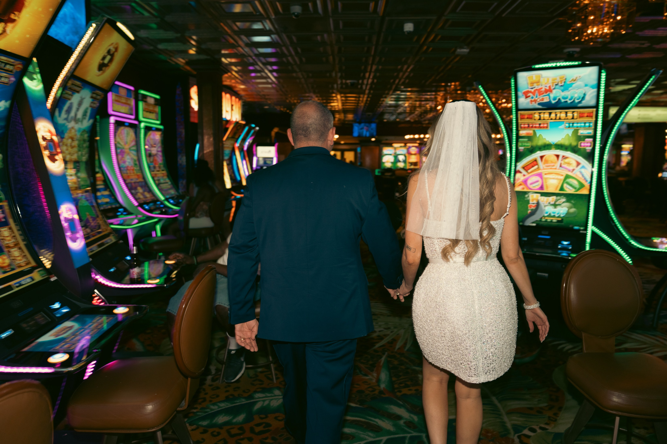 Jessica&Joey. Wedding & elopement photographer Viktoriya Kravtsov. Las Vegas