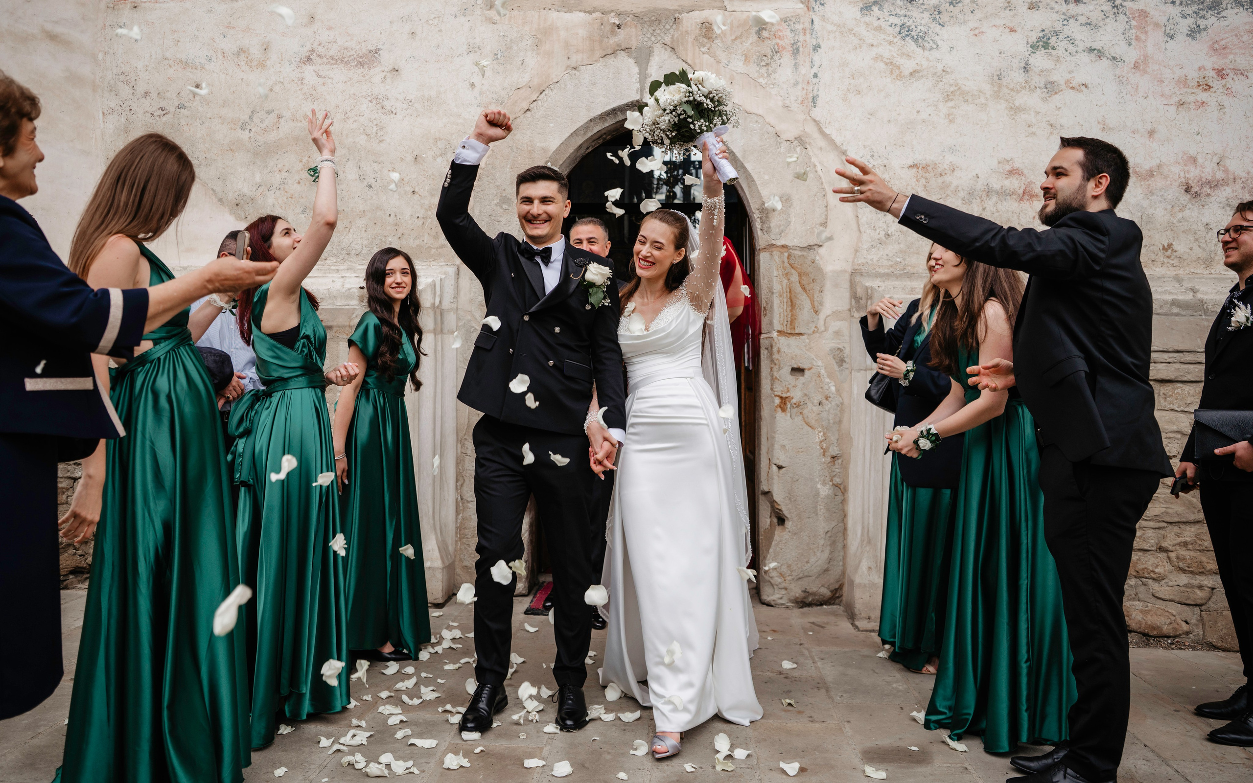 🤎 Alexandra & Marius - Wedding Day Preview. Wedding & Family Photographer