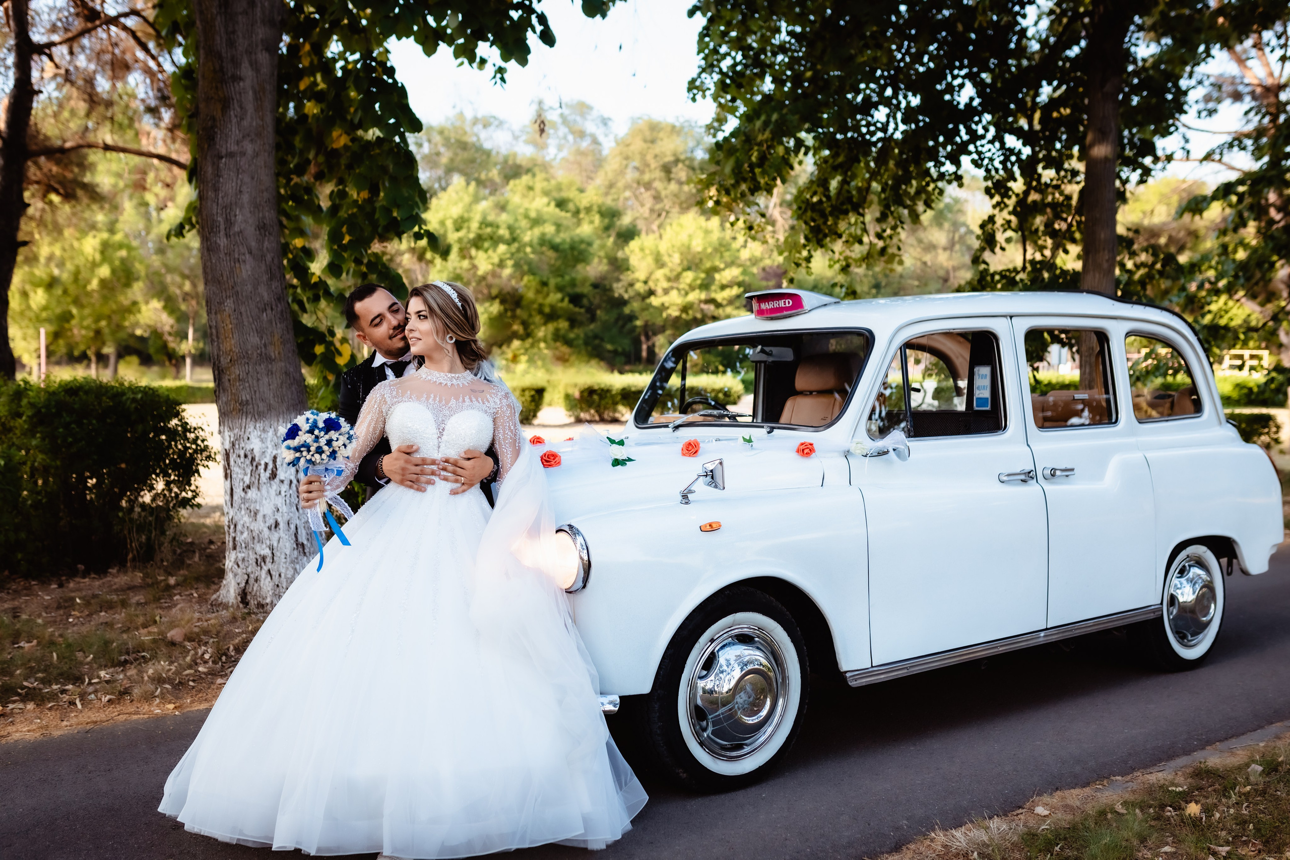 Mireasa in cimitir. Stefan Teodorescu — Fotograf de Nunta