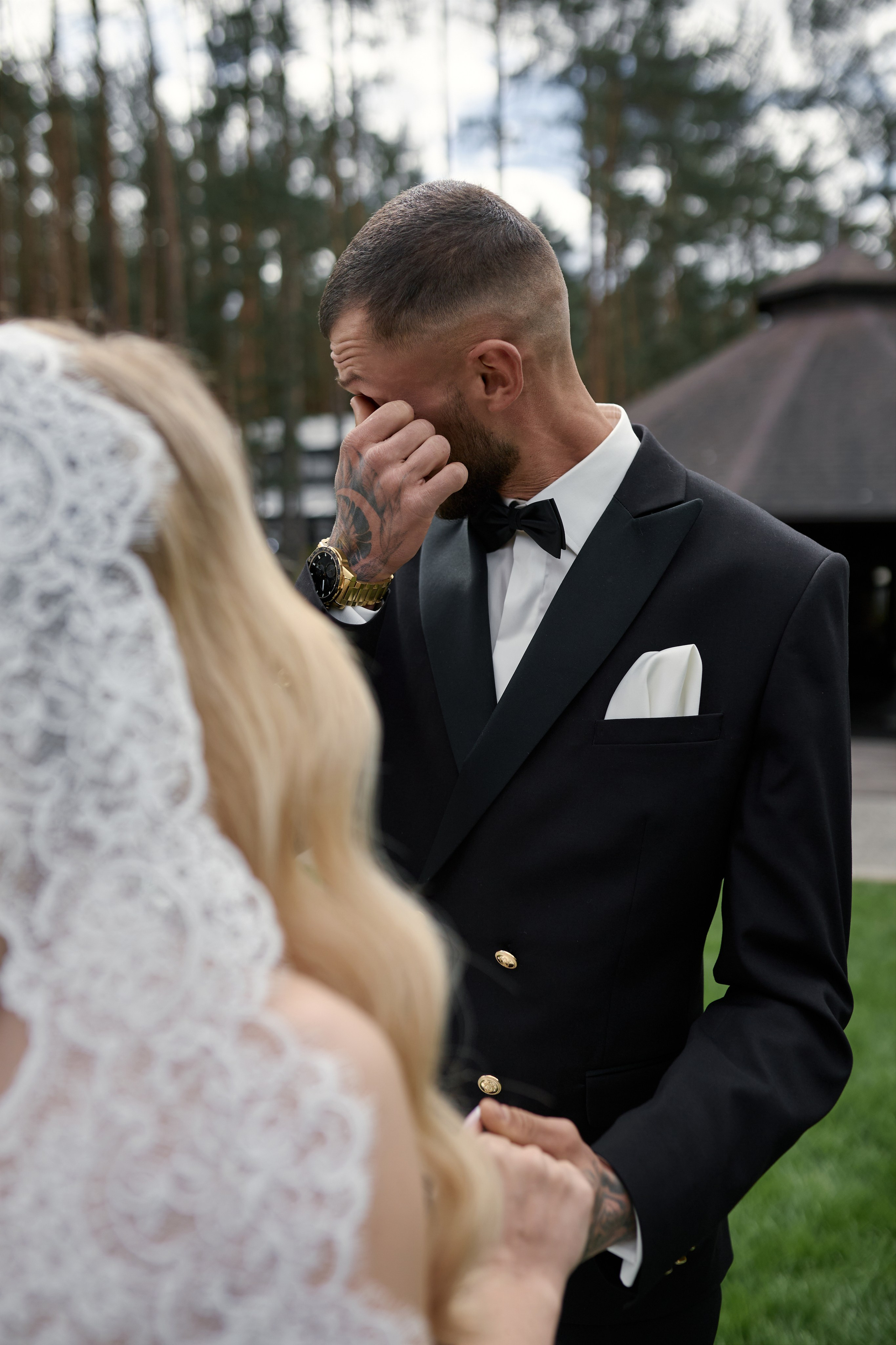 Natalia & Roman. Dworek przy lesie. Fotograf ślubny i rodzinny w Krakowie Yana Klymova