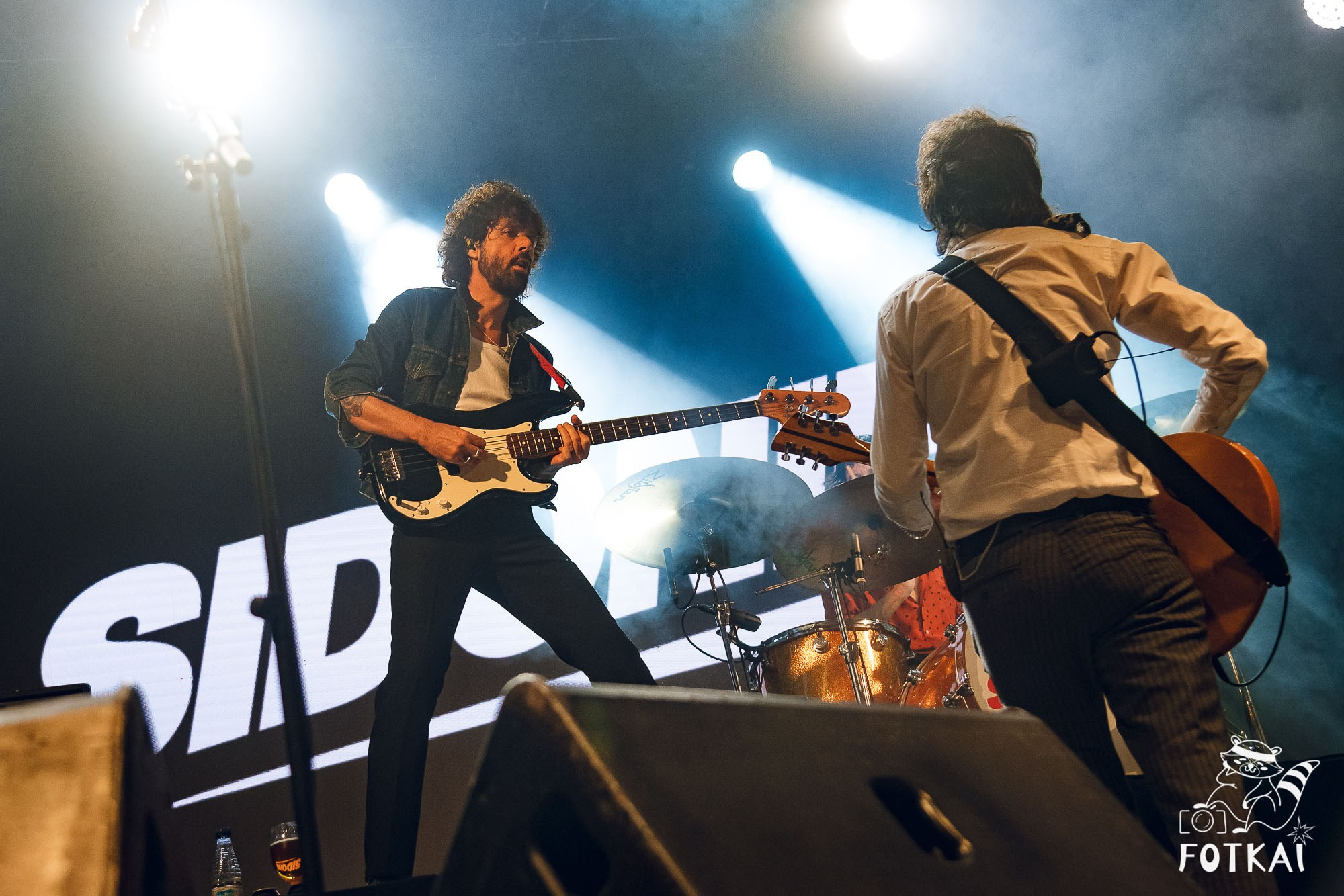 Sidonie en Torrevieja 2025 – Fotos del concierto y reportaje completo | FOTKAI