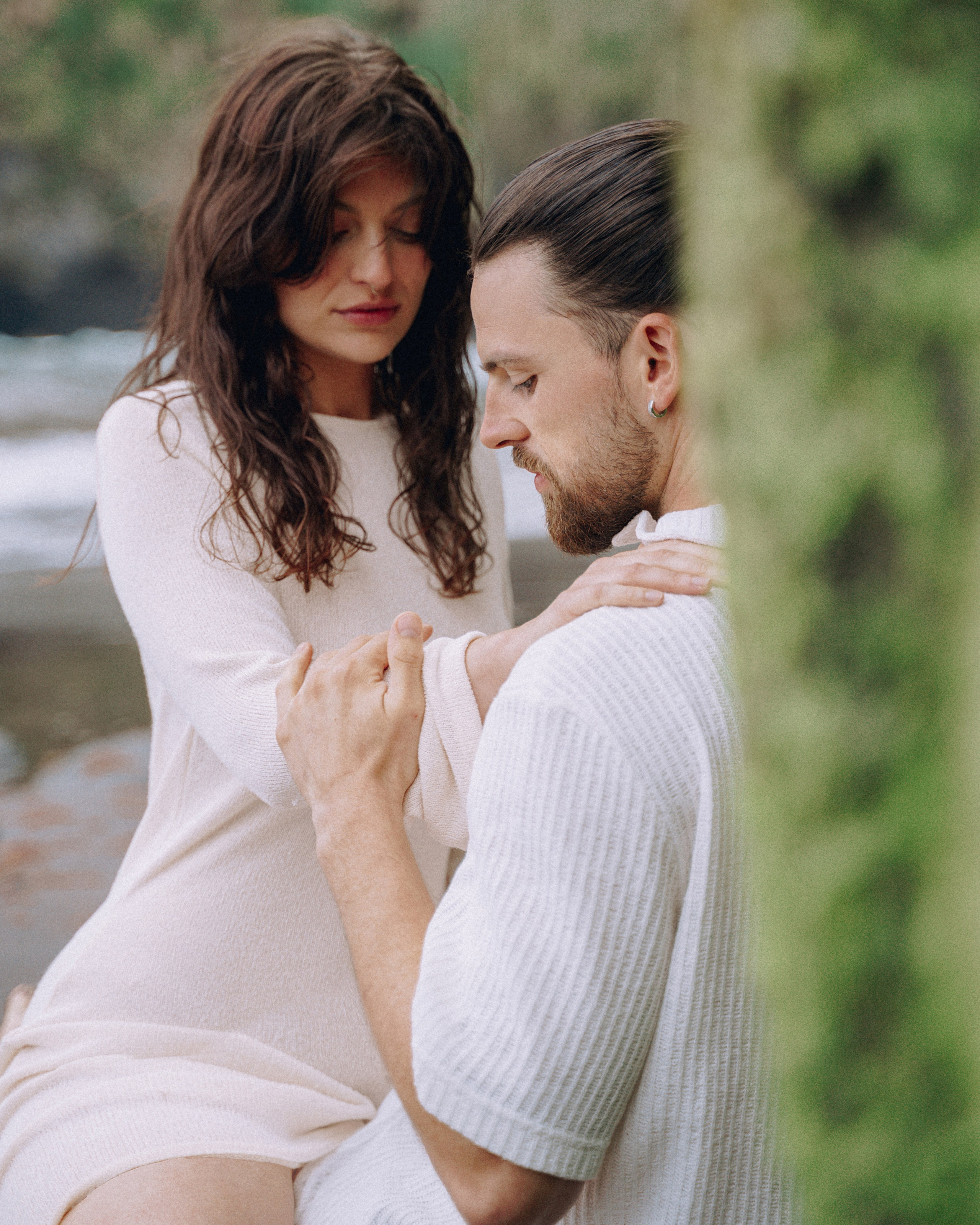 Cloudy Morning at Seixal Beach | Couple Photoshoot in Madeira. Your photographer in Madeira