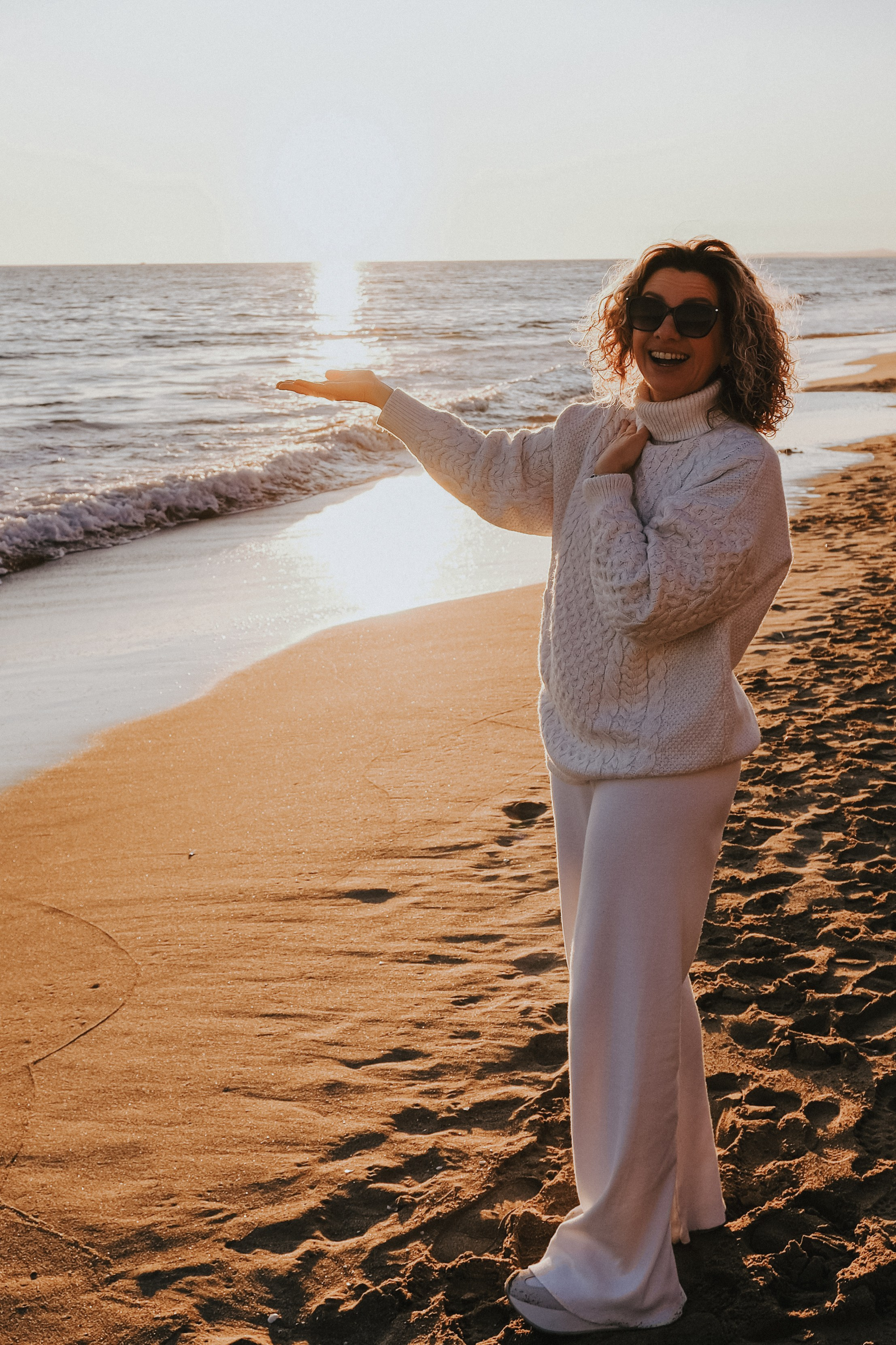 Sesión de pareja en la playa. Fotografía profesional en Calafell - Elena Medvedeva