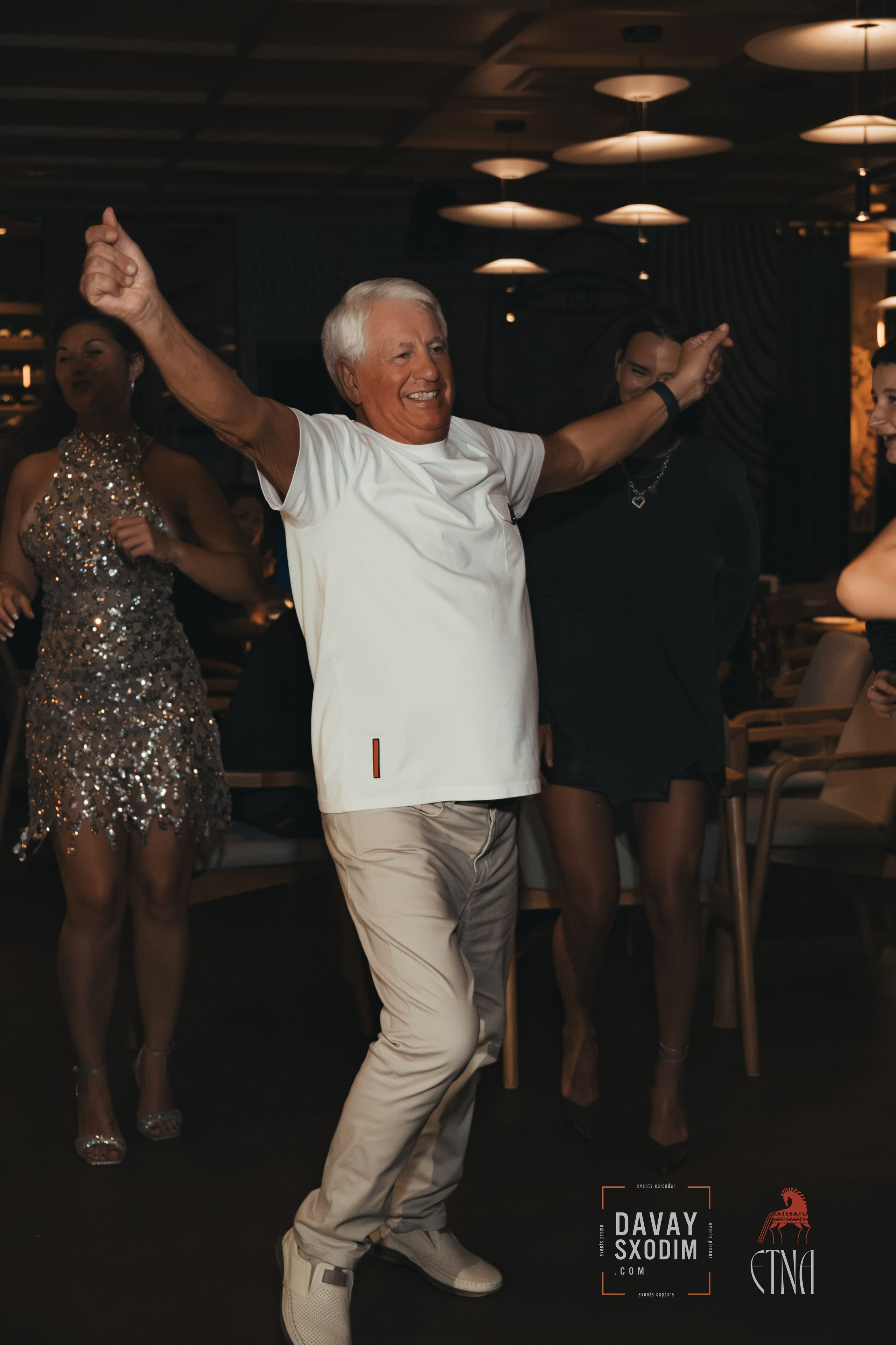 Новогодняя вечеринка | Фоторепортаж | Афиша | DAVAYSXODIM.com PHUKET. АФИША|ФОТОРЕПОРТАЖИ|ИВЕНТЫ|ПХУКЕТ