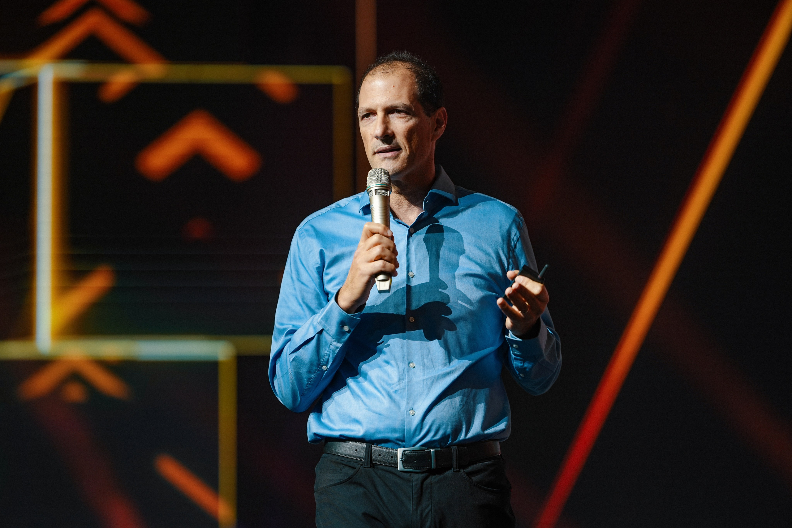 Business. Dmitry Gorodetsky Event Photographer