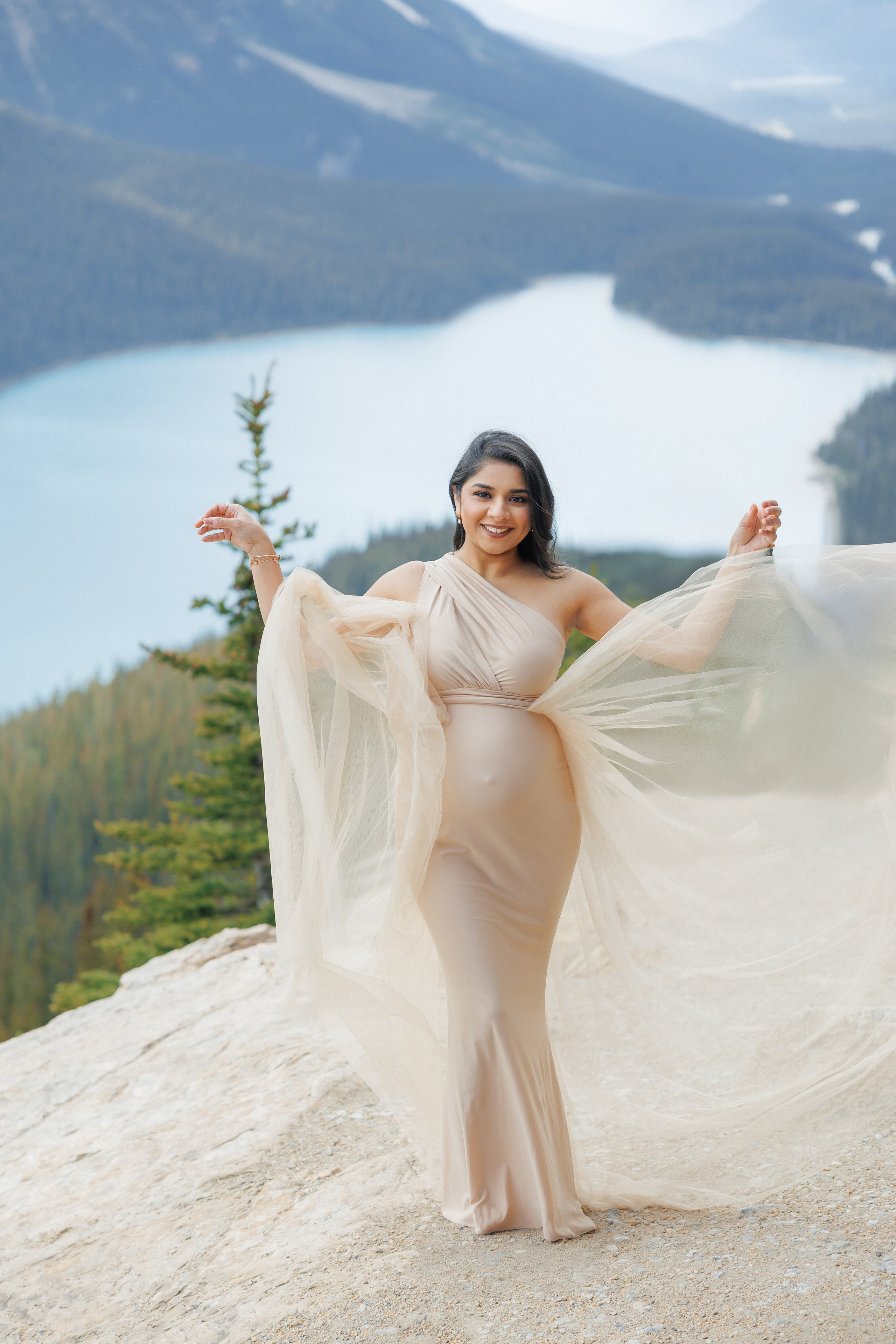 Mountain maternity shoot. Home