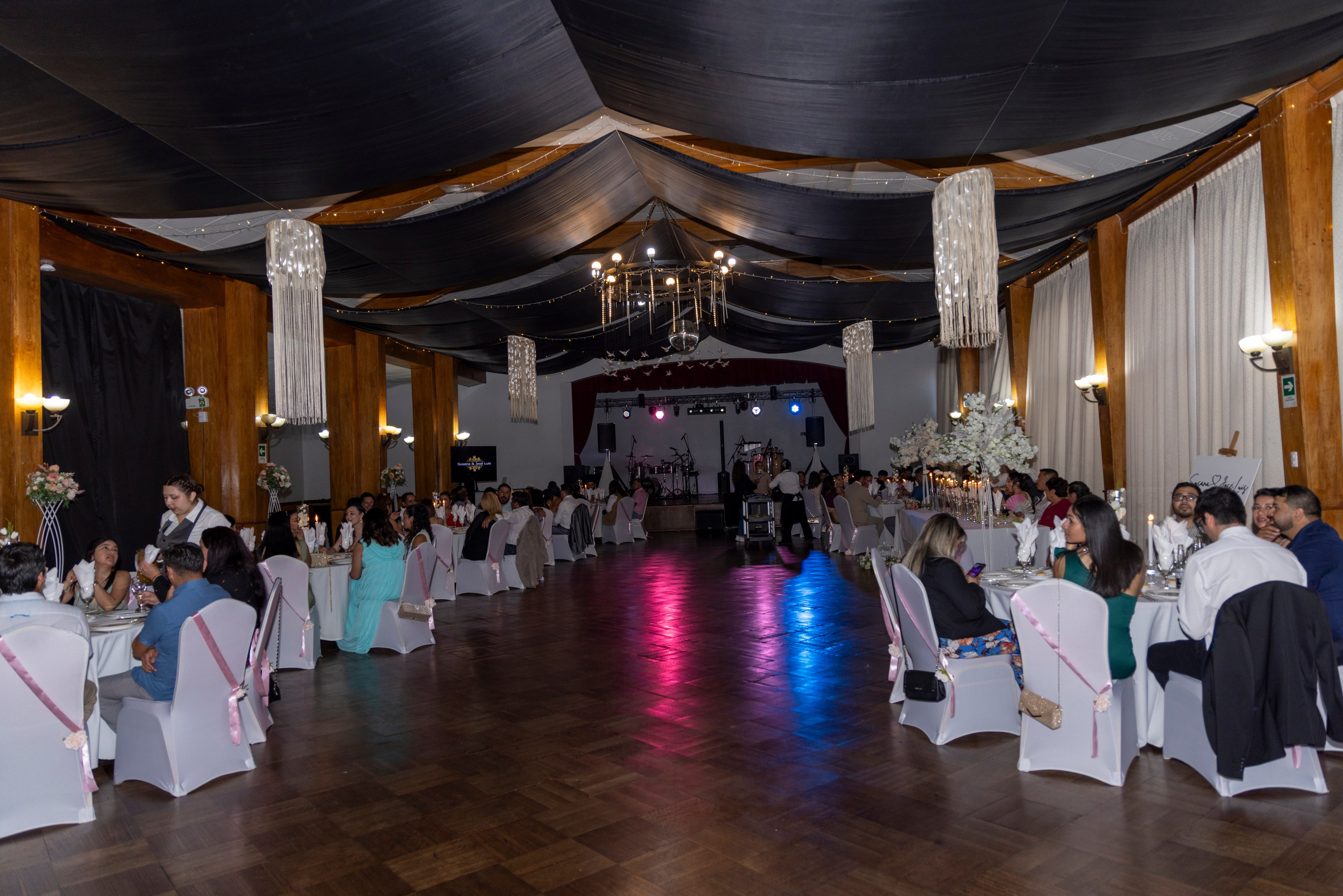 Susan y José Luis. Dinka & Emilio - El arte de preservar lo que no se repite