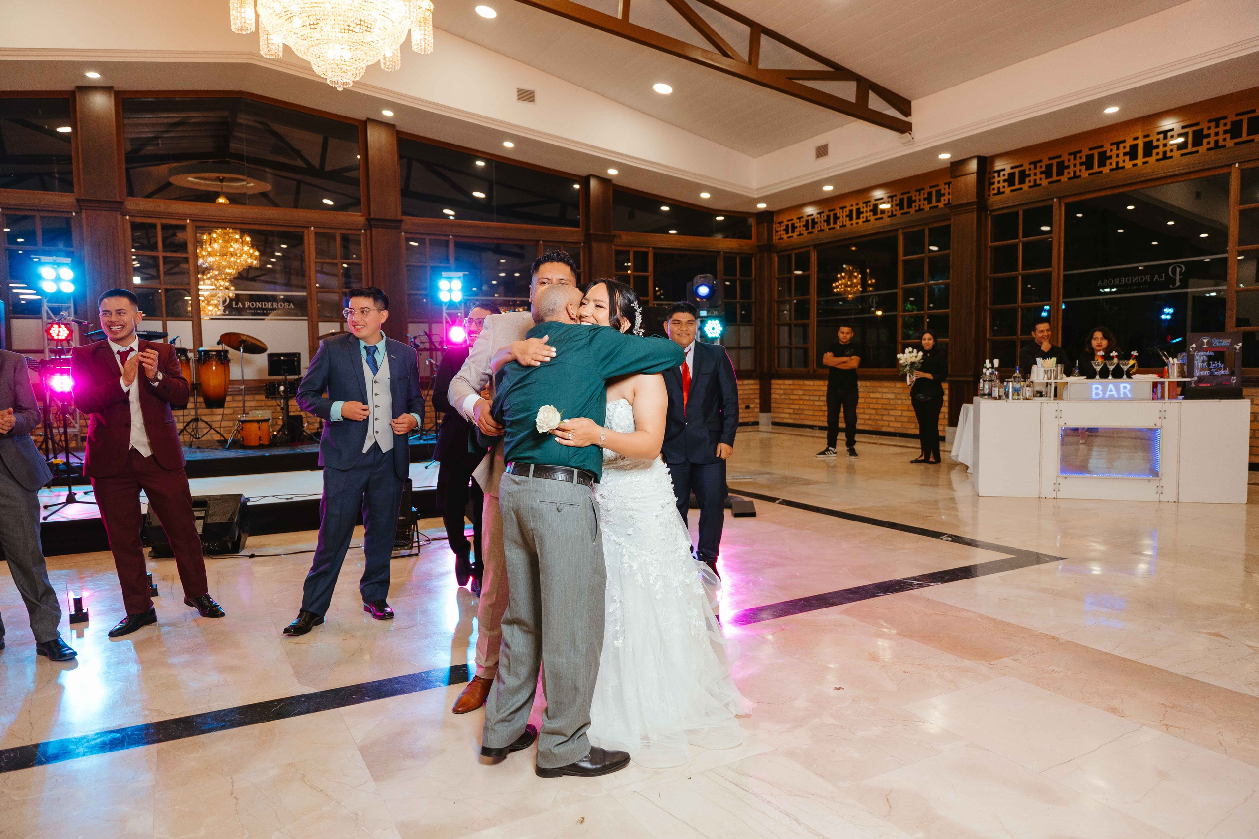 Karol y Jairon. Fotógrafo de bodas en Loja Ecuador | Piero Alvarez PH