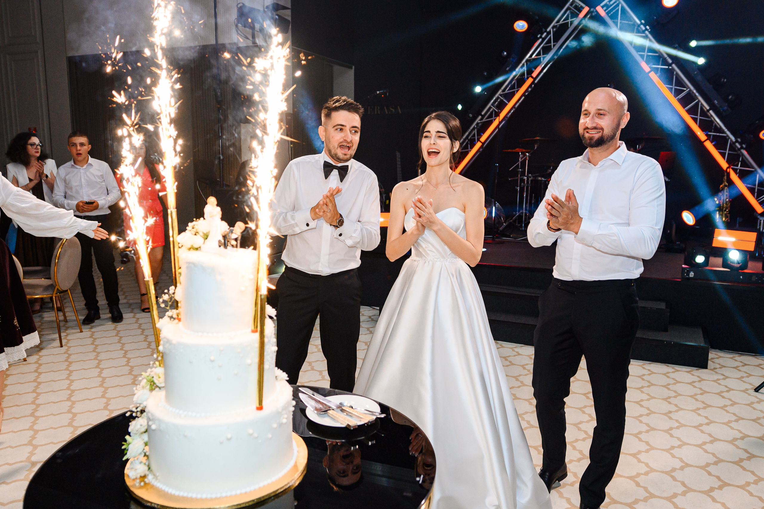 Madalina & Ovidiu. Mugurel Olteanu Fotograf