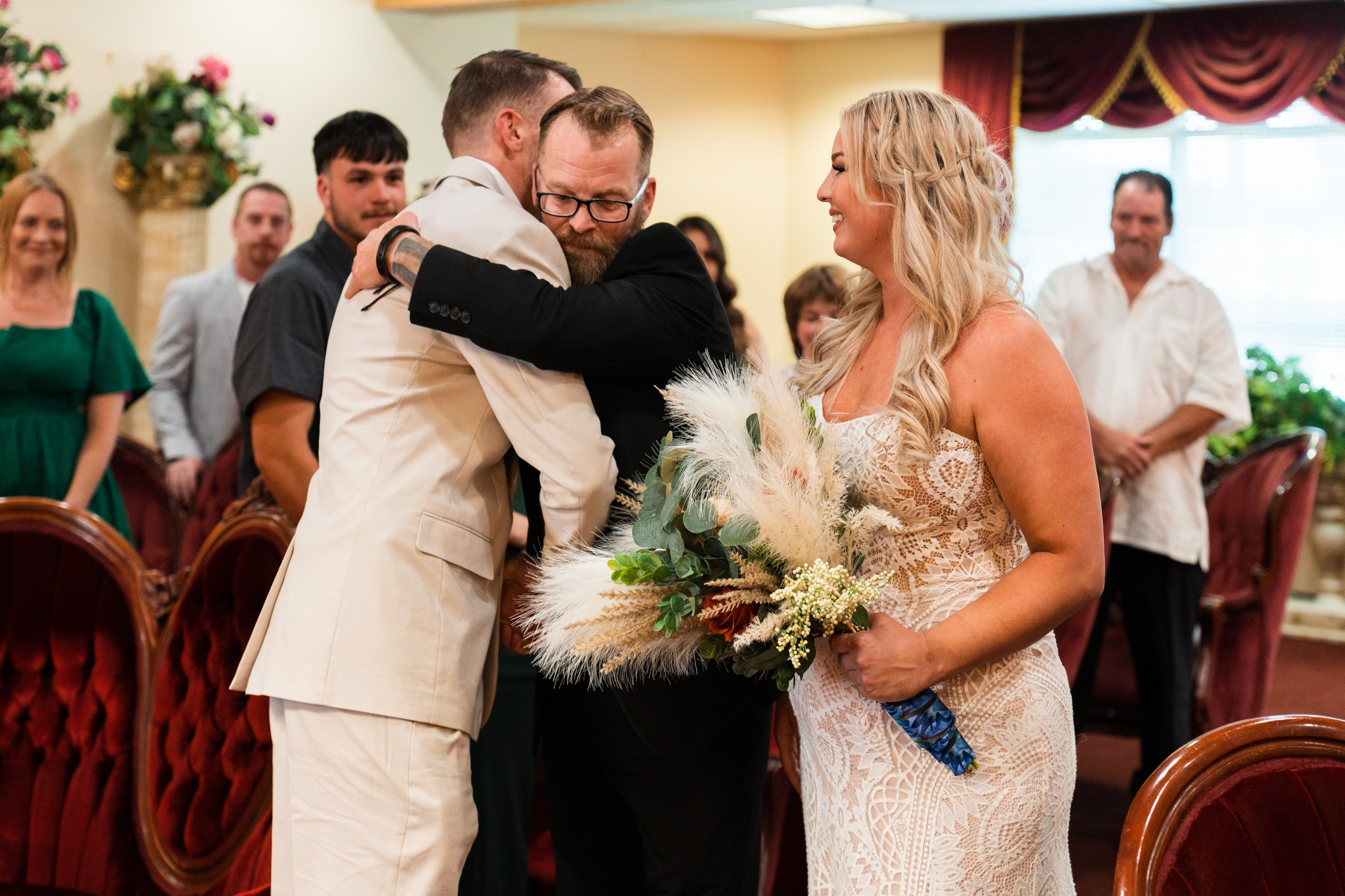 Kristin&Jerry. Wedding & elopement photographer Viktoriya Kravtsov. Las Vegas