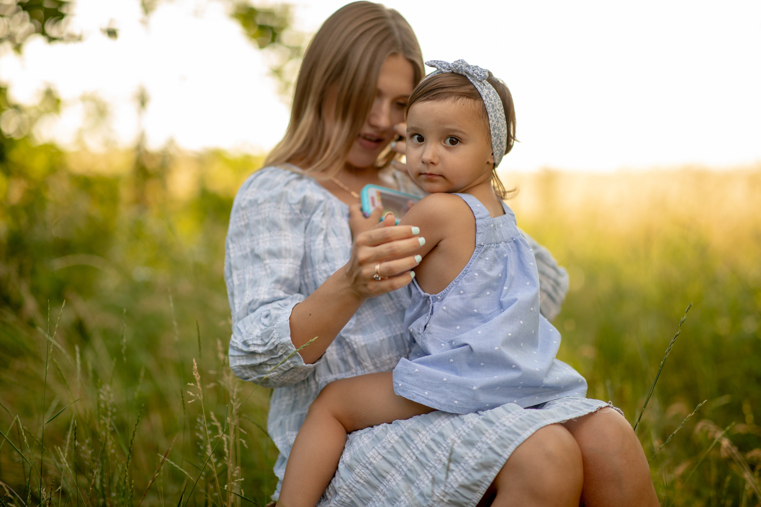 Family photo Maria si Elenica. N.D.photograph - fotograf de familie și portrete în Republica Moldova