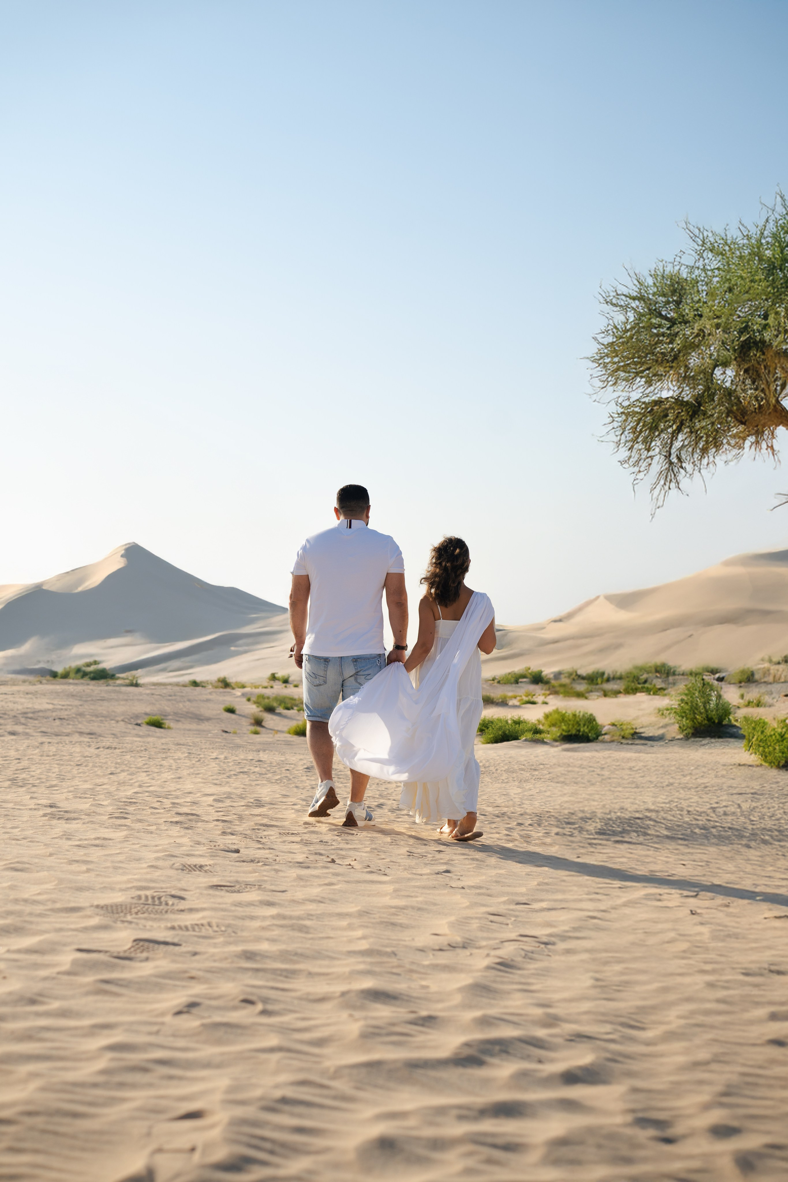 Wedding & Couple Photography in Abu Dhabi — Capturing Your Love Story. Mariia Safronova is your photographer in Abu Dhabi and Dubai