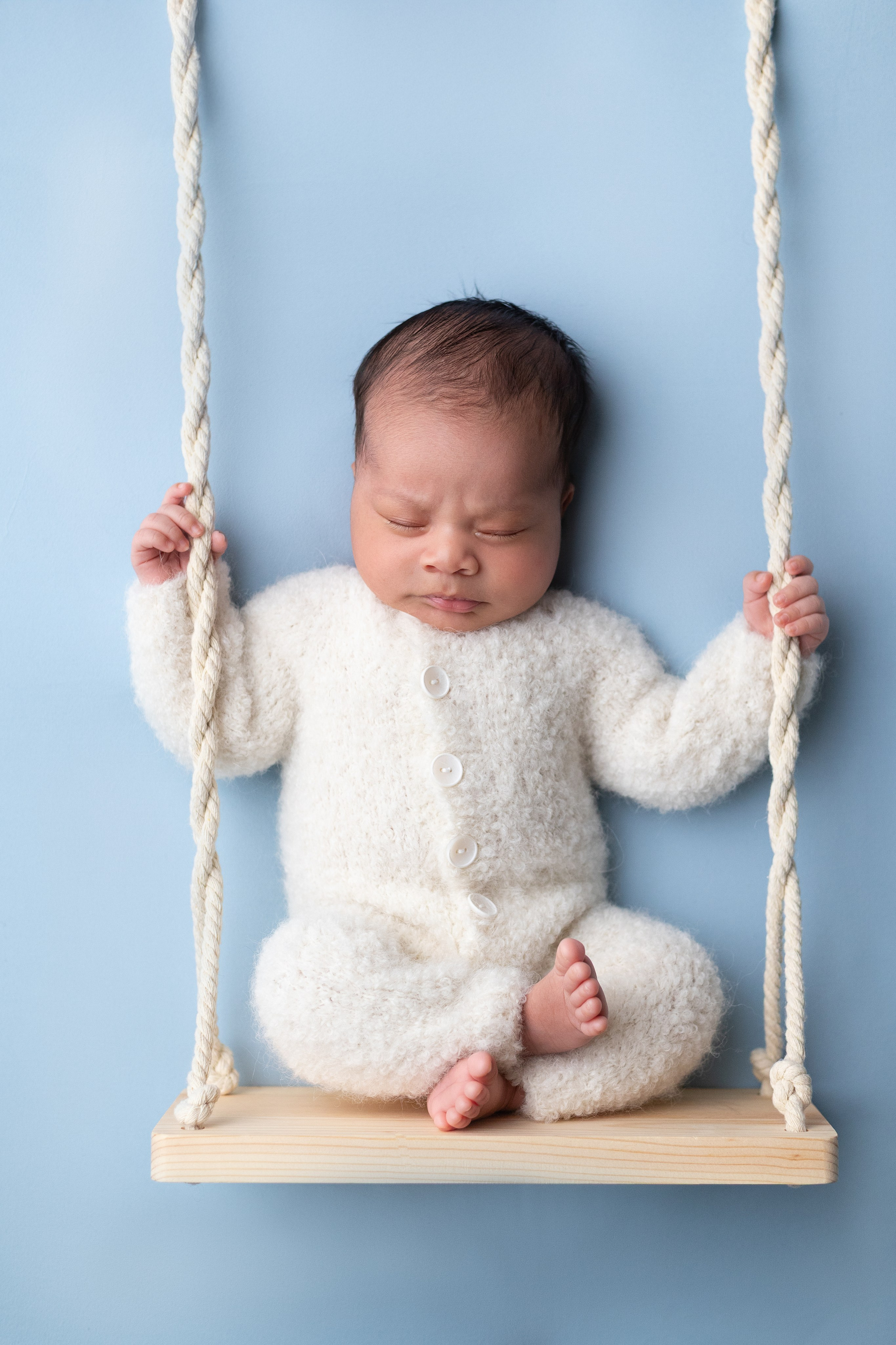 Newborn Classic. Mary Newborn Photo