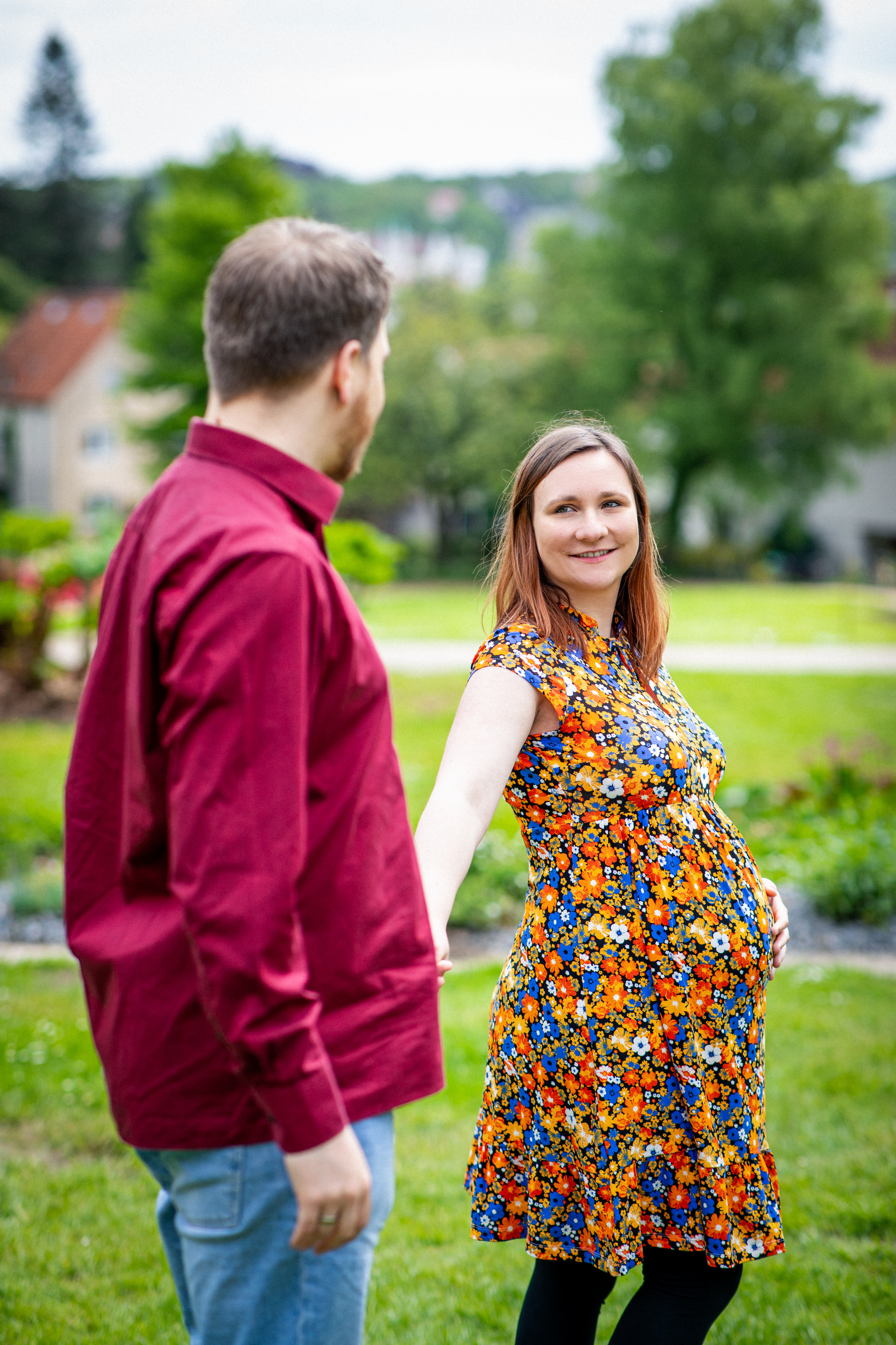 Fotoshooting im Botanischen Garten Bielefeld | Natürliche Outdoor Fotografie. Hochzeitsfotografin in Gütersloh | Authentische Hochzeitsreportagen | TK Photographie