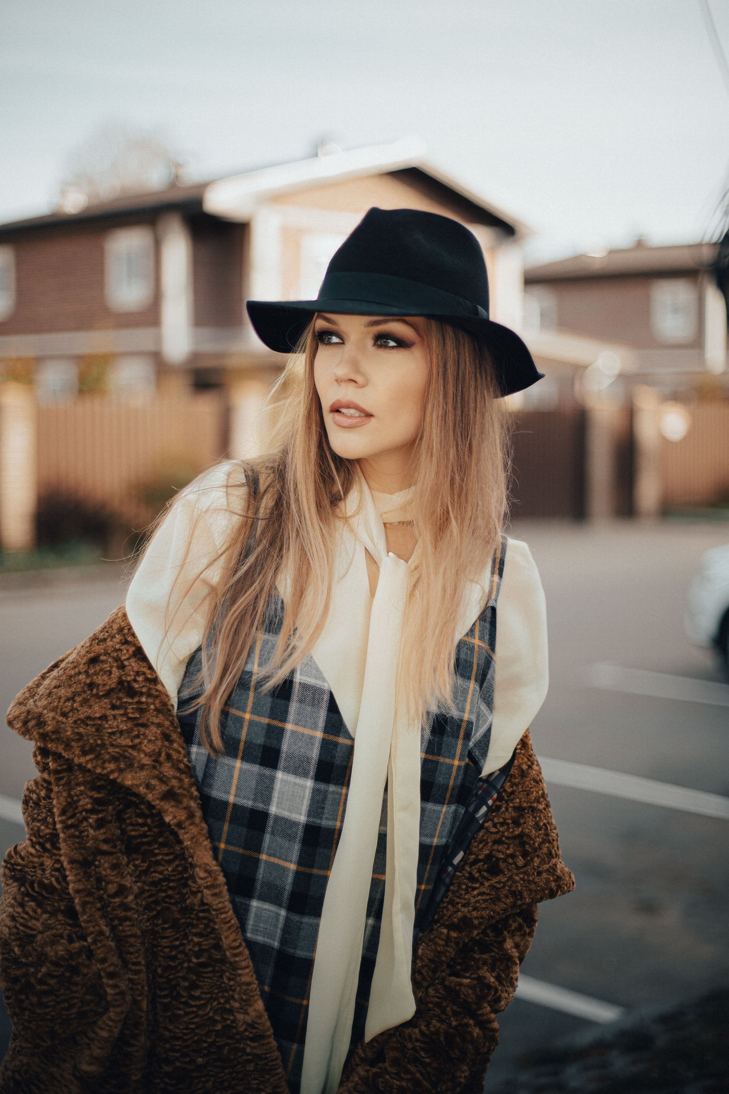 Portrait & Lifestyle Photographer