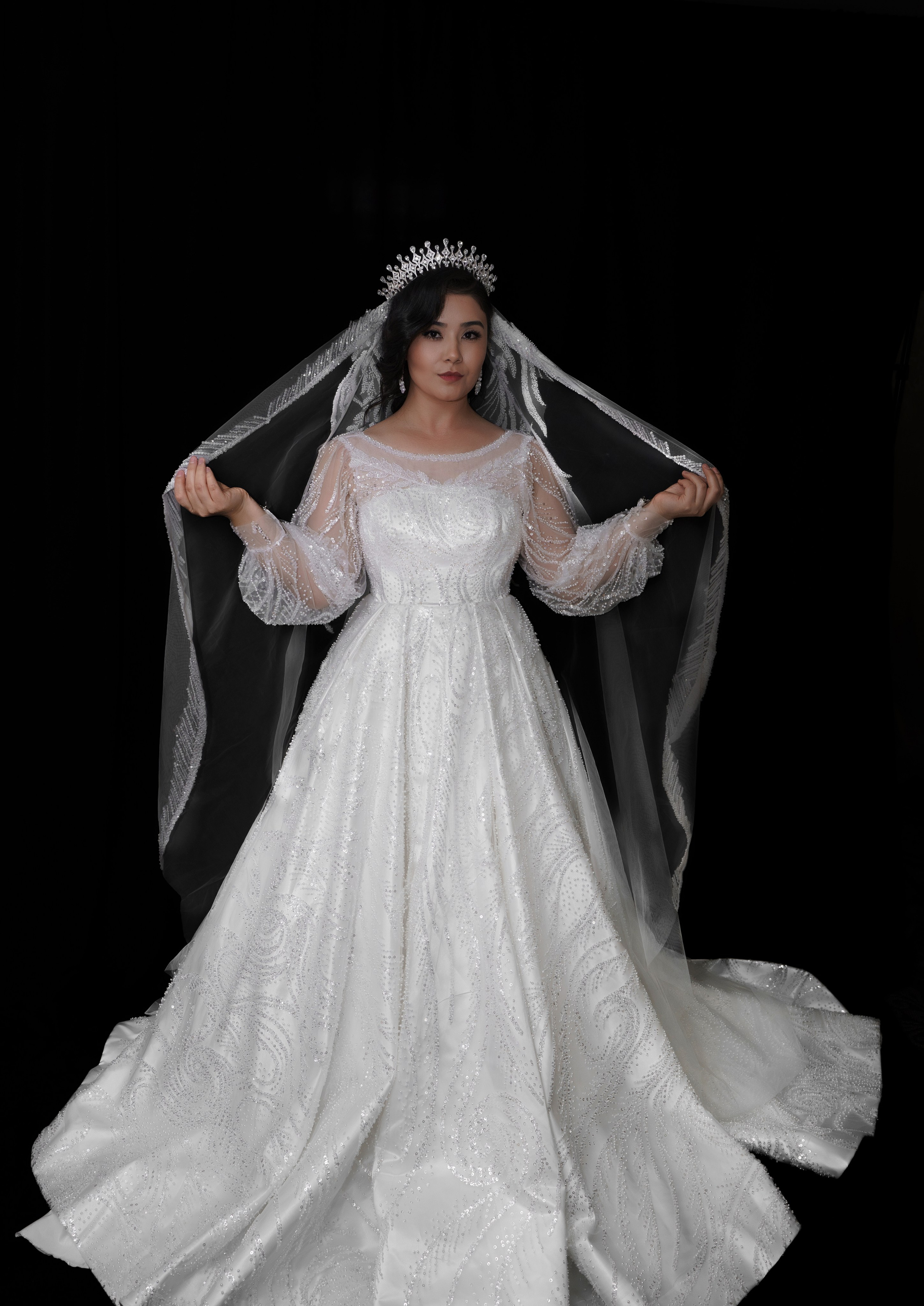 Wedding dresses. New York + travel photographer