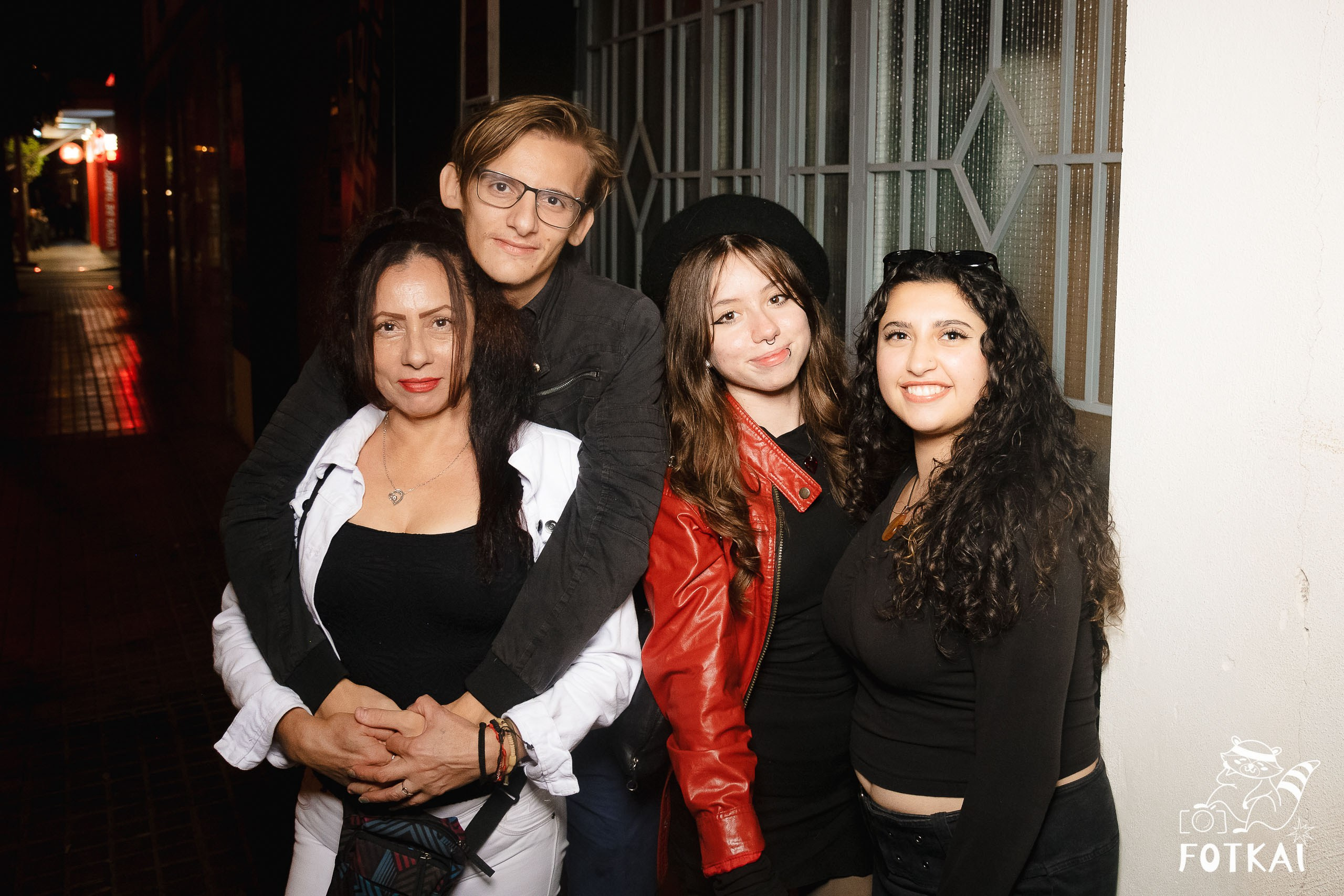 The Comebacks en El Paso Rock Bar Torrevieja: Reportaje fotográfico 11.10.25 | FOTKAI