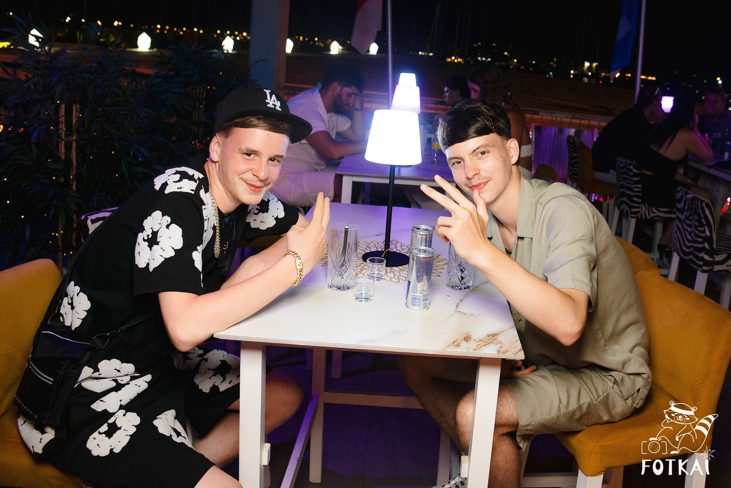 The Sunset Lounge Bar: Reportaje fotográfico 09.08.25 | FOTKAI